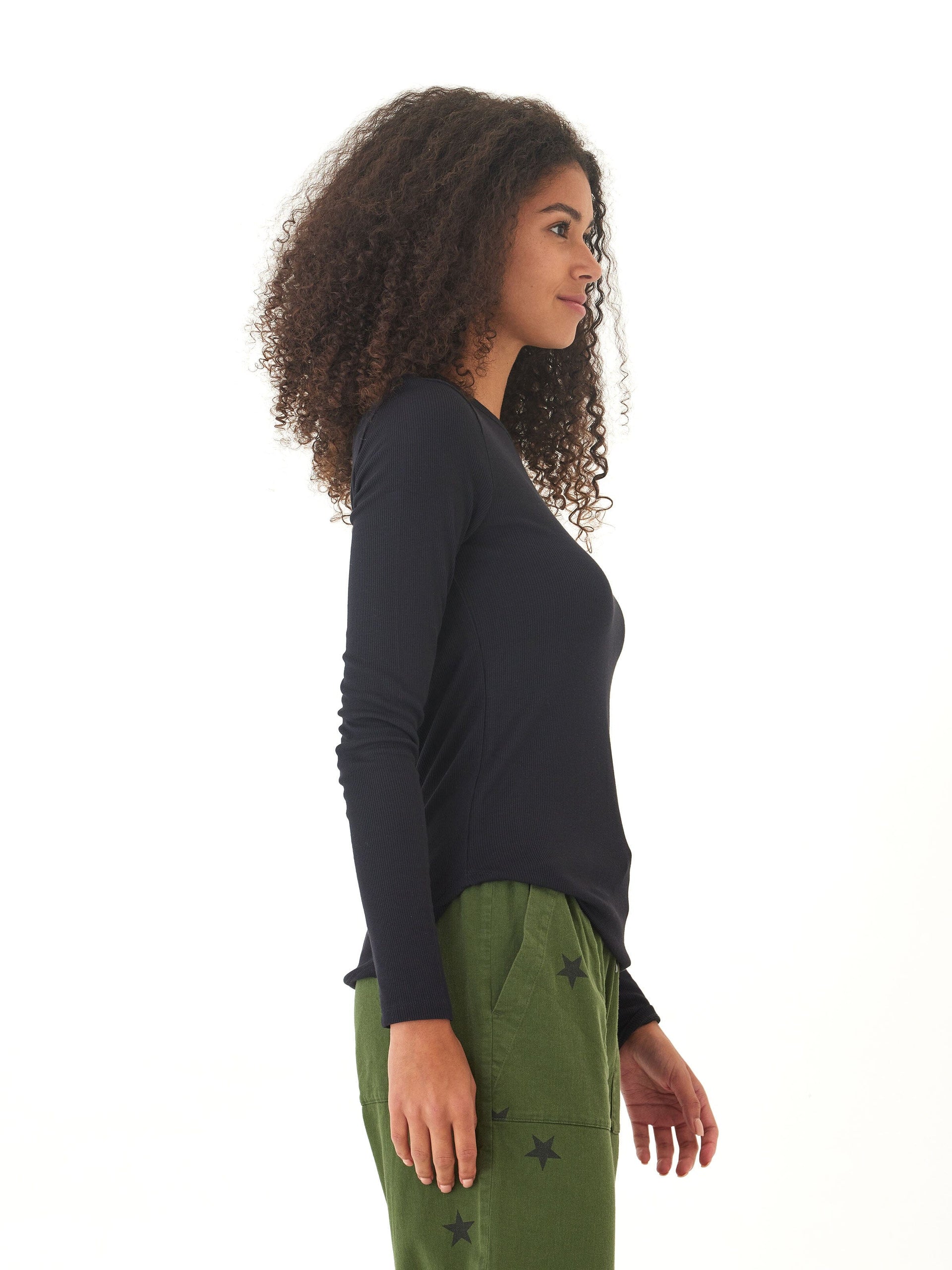 Torri Feather Rib Long Sleeve Crew Tee in Black