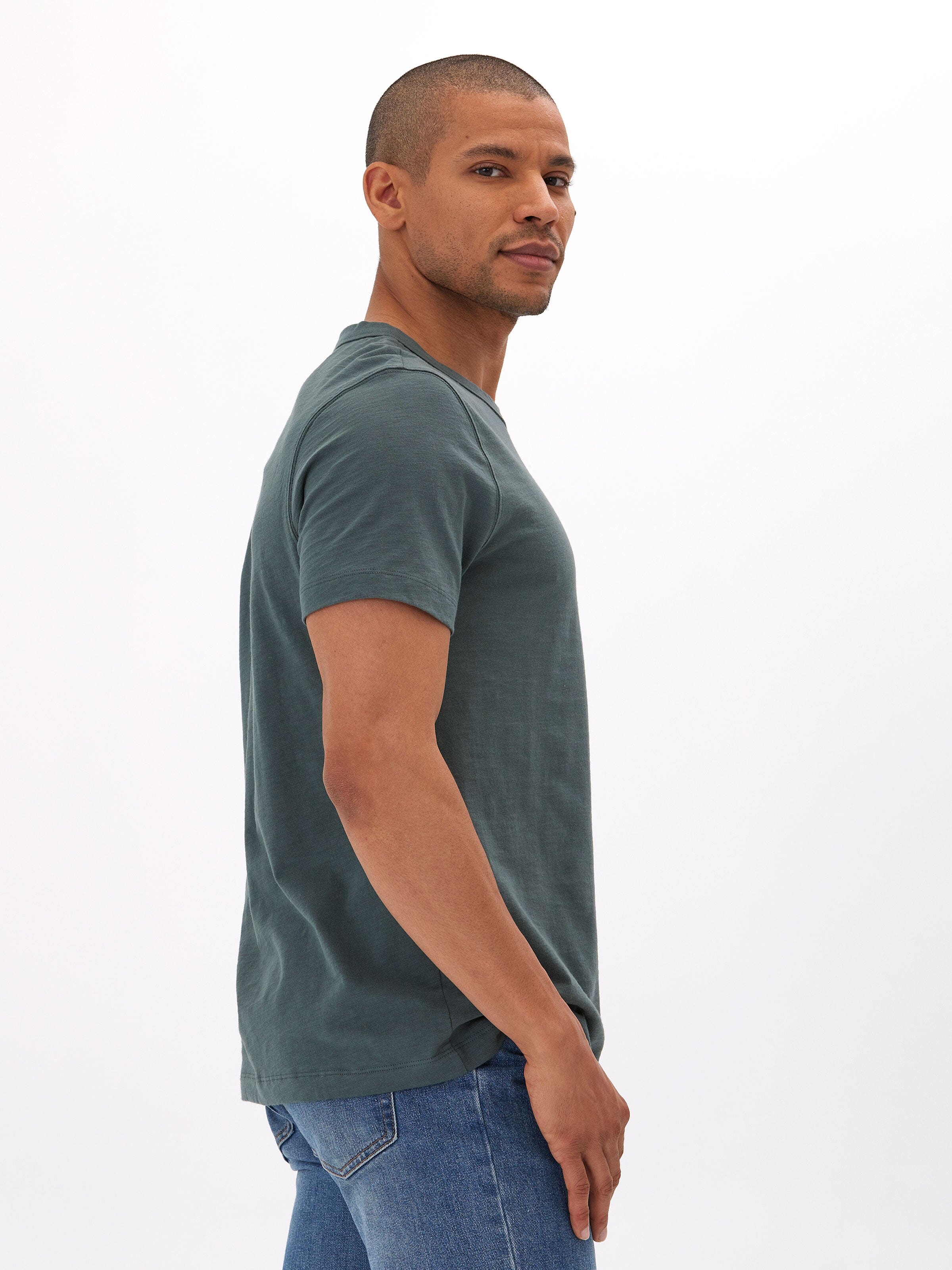 Men's Ryker Slub Jersey Pocket Tee in Teal and Dark-Green
