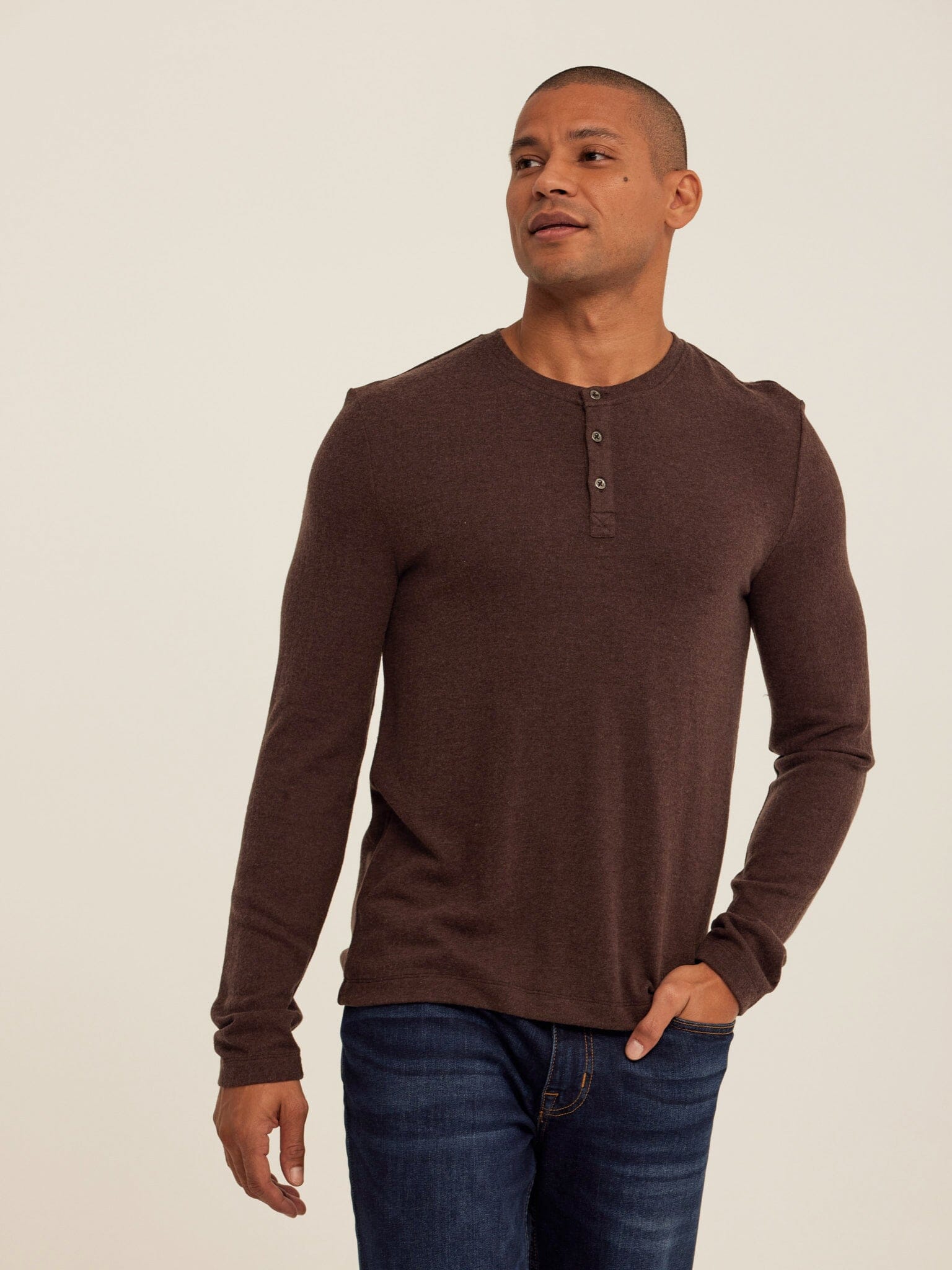 Elias Men’s Long Sleeve Henley Shirt in Dark Brown Knit