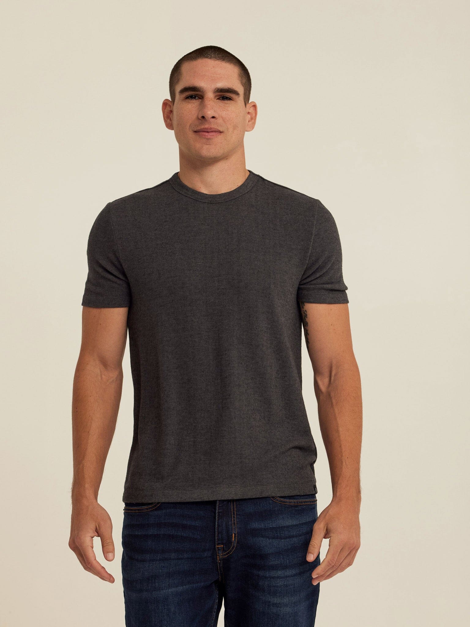 Gil Sweater Knit Short Sleeve Tee in Charcoal Grey