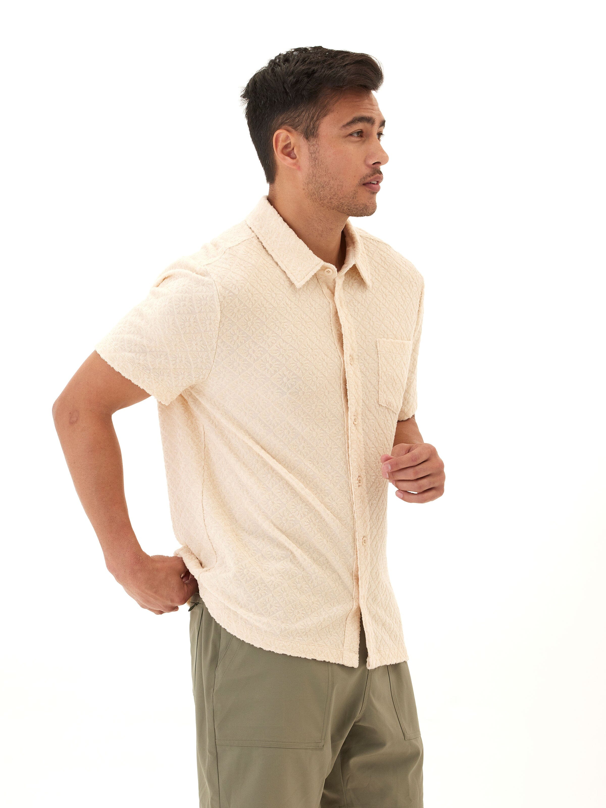 Paxton Jacquard Terry Button-Down Pocket Shirt in Cream and Beige