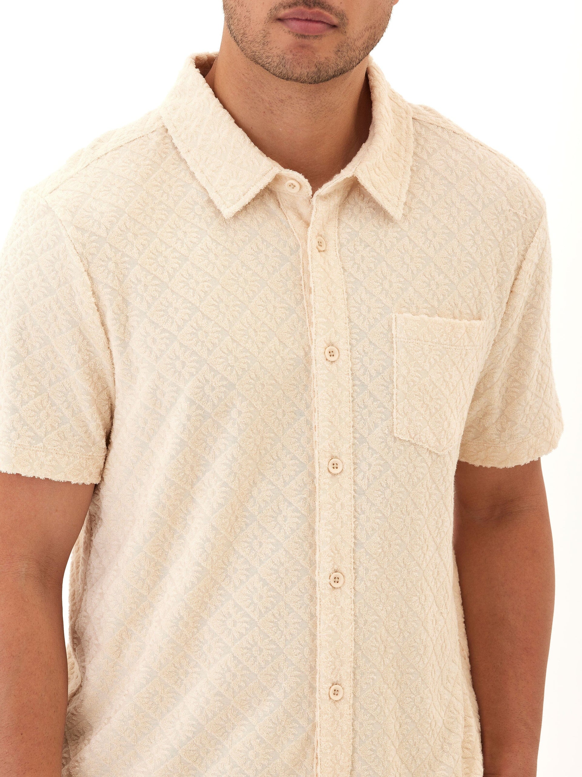 Paxton Jacquard Terry Button-Down Pocket Shirt in Cream and Beige
