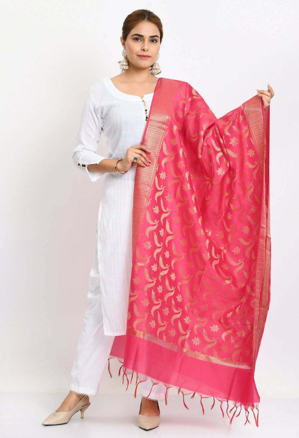 Pink Banarasi silk dupatta featuring intricate floral woven motifs