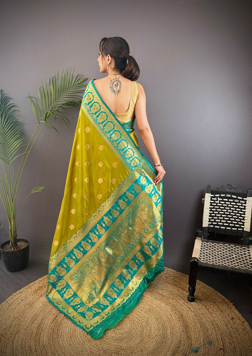 Teal Butti Banarasi Silk Saree with Unstitched Blouse