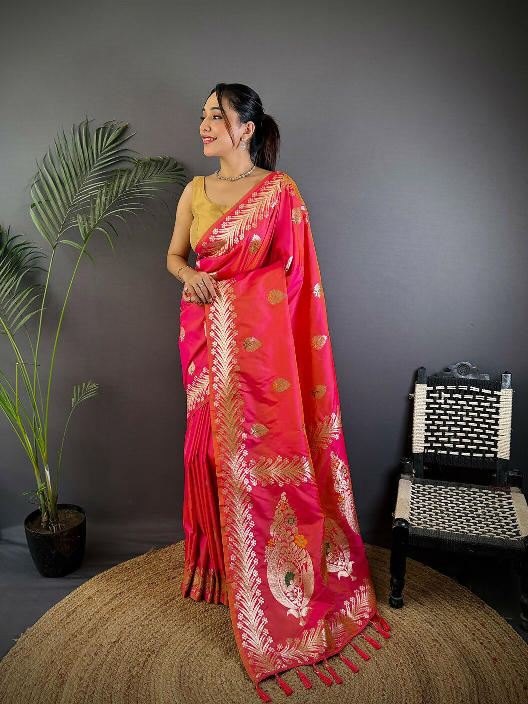 Elegant Pink Banarasi woven soft silk saree with matching blouse piece