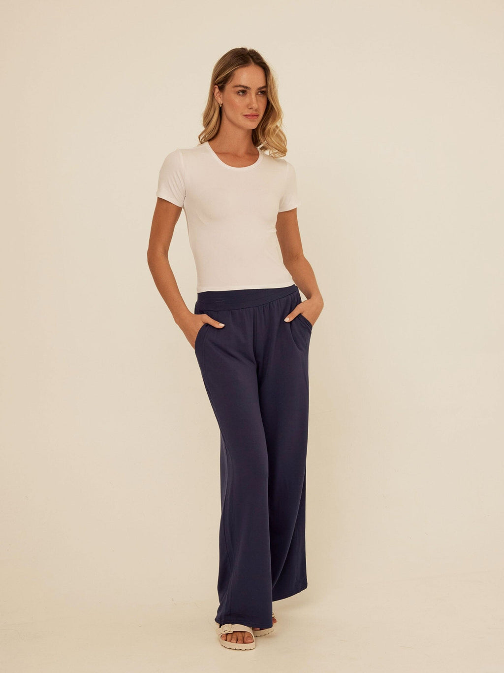 Core Feather Fleece Wide-Leg Sweatpant for Everyday Comfort