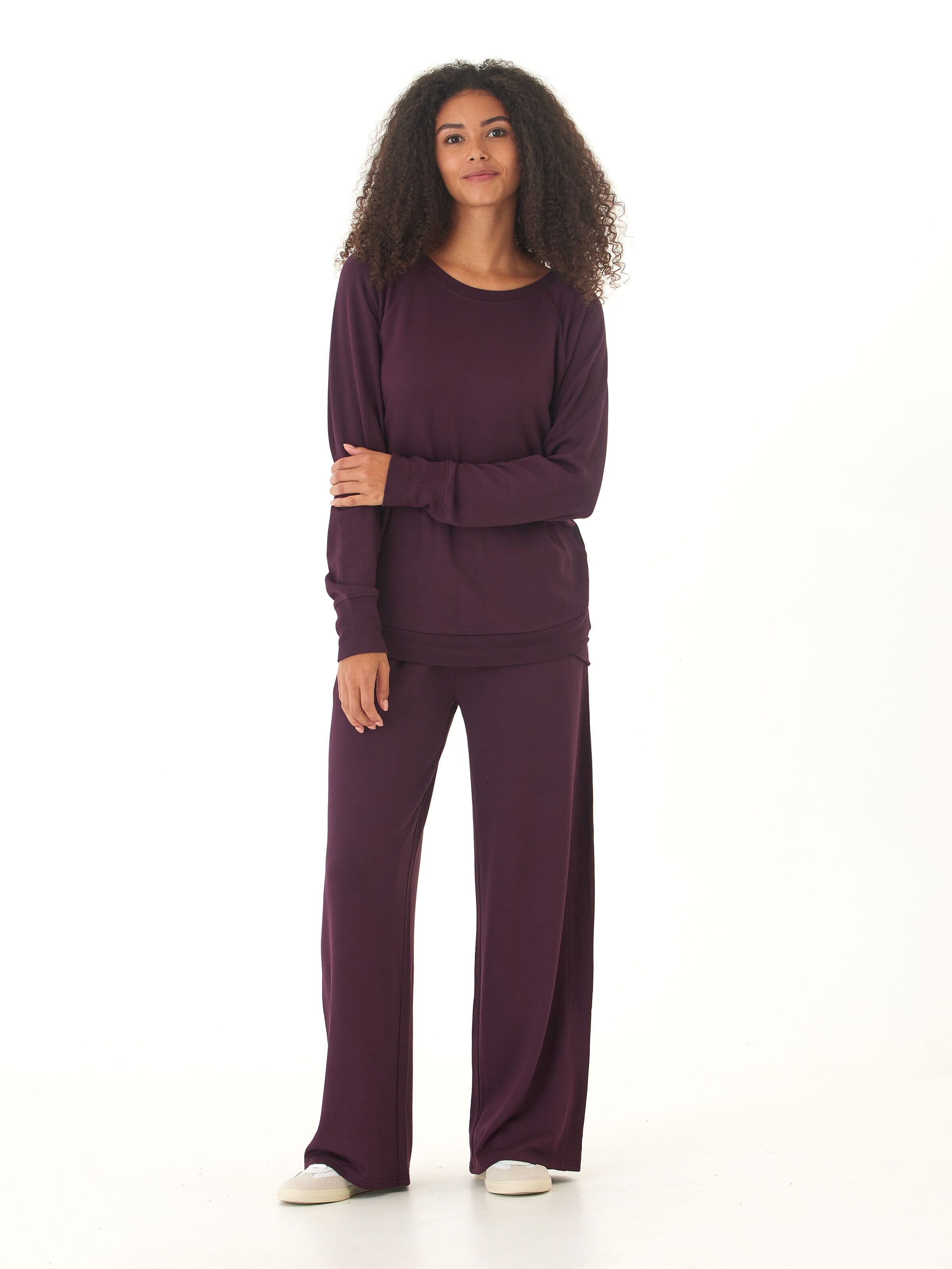 Core Feather Fleece Sweatpant – Soft Minimalist Jogger