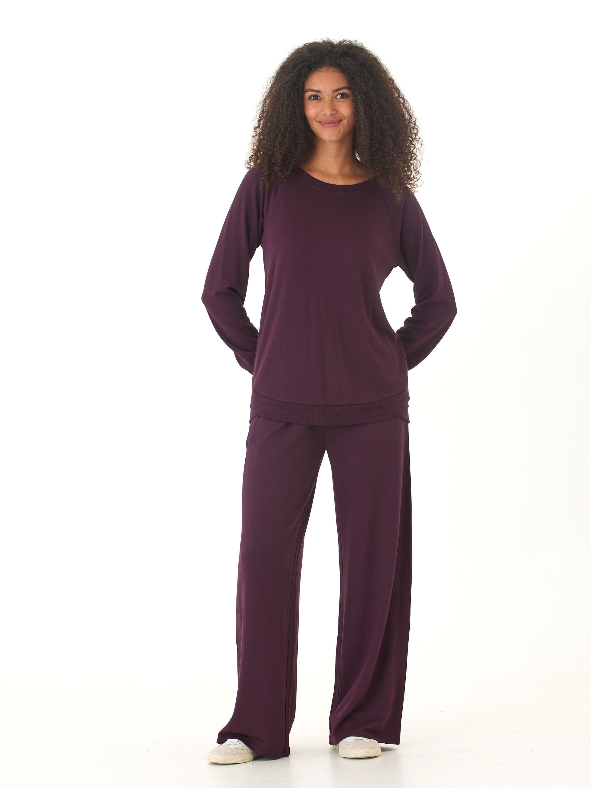 Core Feather Fleece Sweatpant – Soft Minimalist Jogger