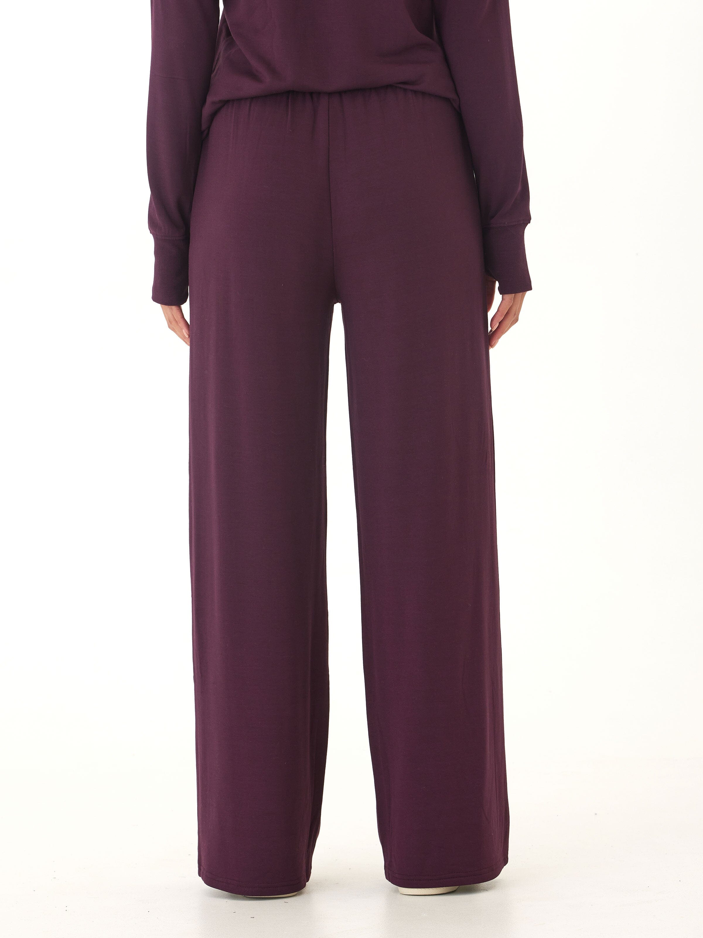 Core Feather Fleece Sweatpant – Soft Minimalist Jogger