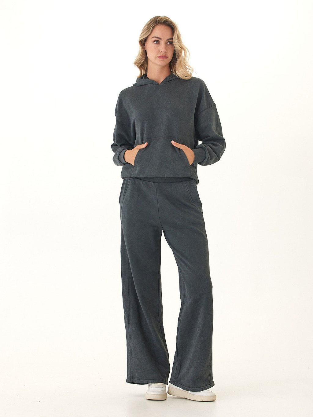 Core Feather Fleece Wide-Leg Sweatpant in Charcoal and Grey