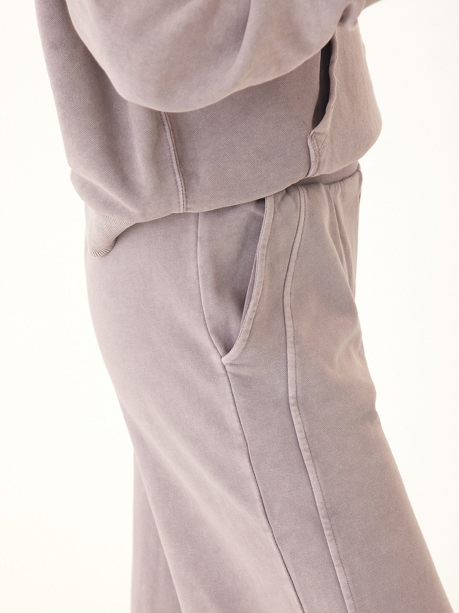 Core Feather Fleece Sweatpant in Mauve and Dusty-Purple