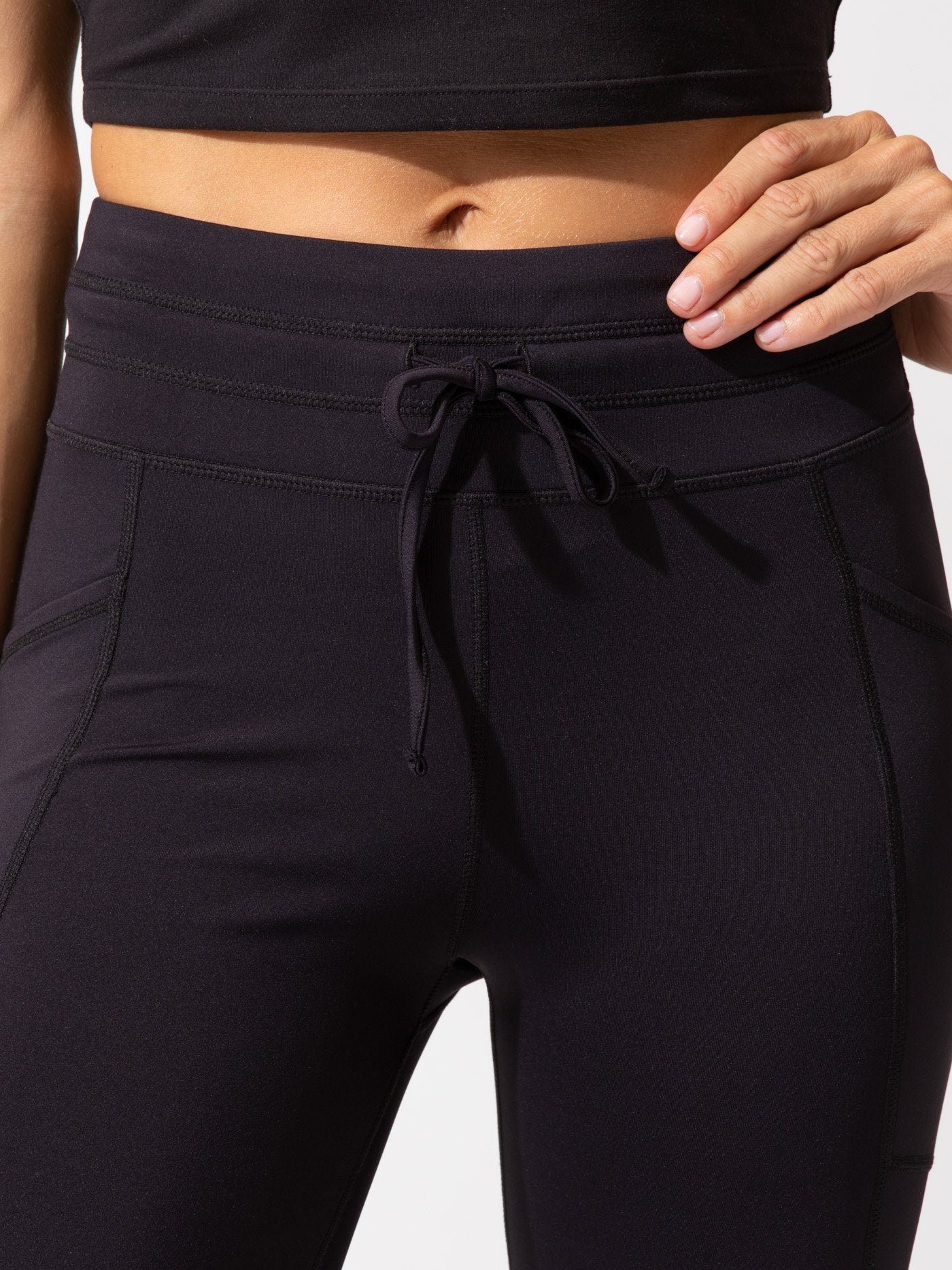 Rhoda Sport 7/8 Jogger Leggings in Black