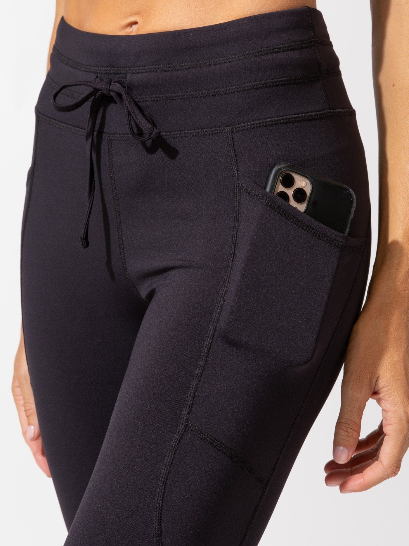 Rhoda Sport 7/8 Jogger Leggings in Black
