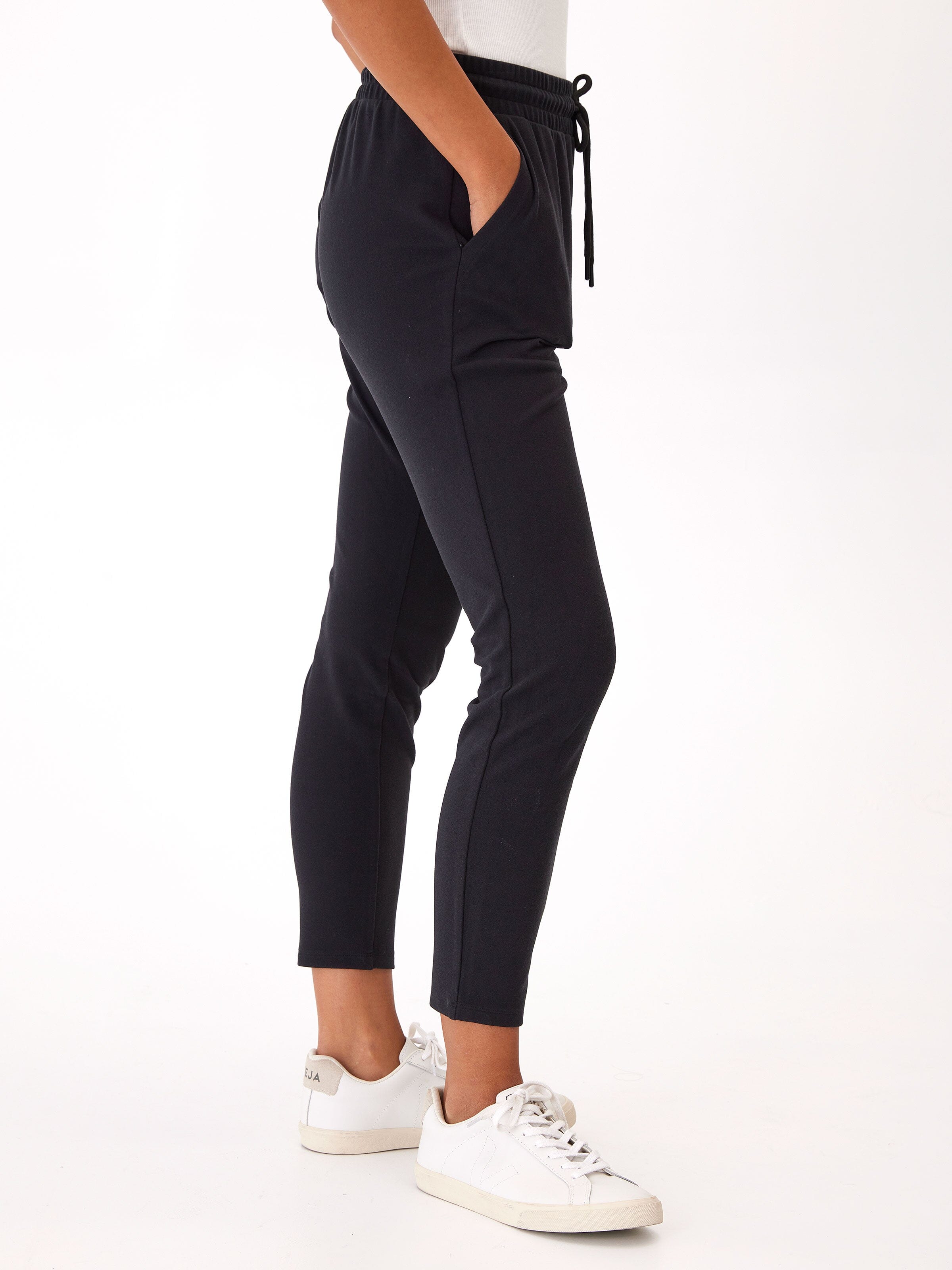 Lacey Luxe Fleece Joggers: Women's Sporty Black Ankle Lounge Pants