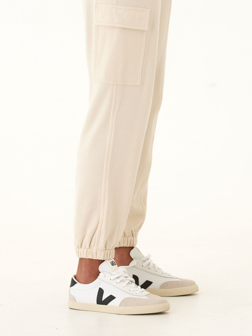 Margot Feather Fleece Cargo Jogger in Beige & Cream