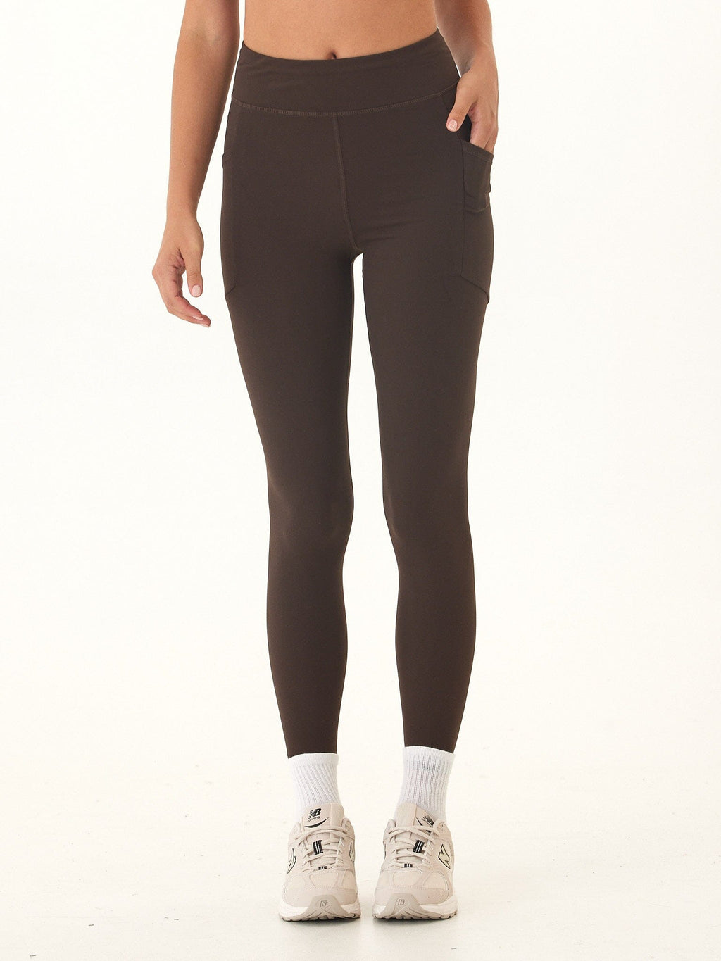 Elena High Rise Pocket 7/8 Legging in Dark Brown