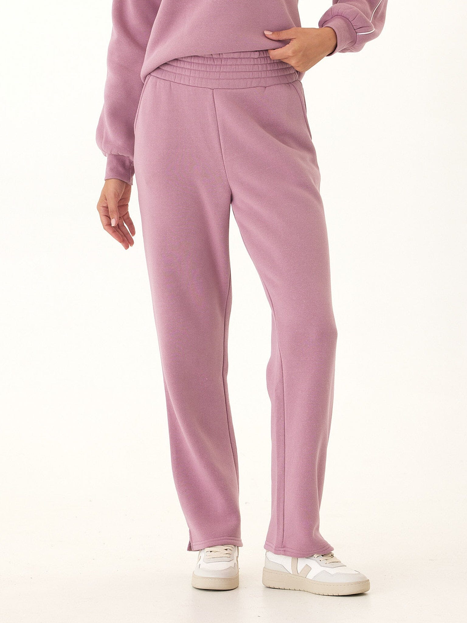 Neve Triblend Fleece Relaxed High Rise Pant in Mauve and Dusty Rose