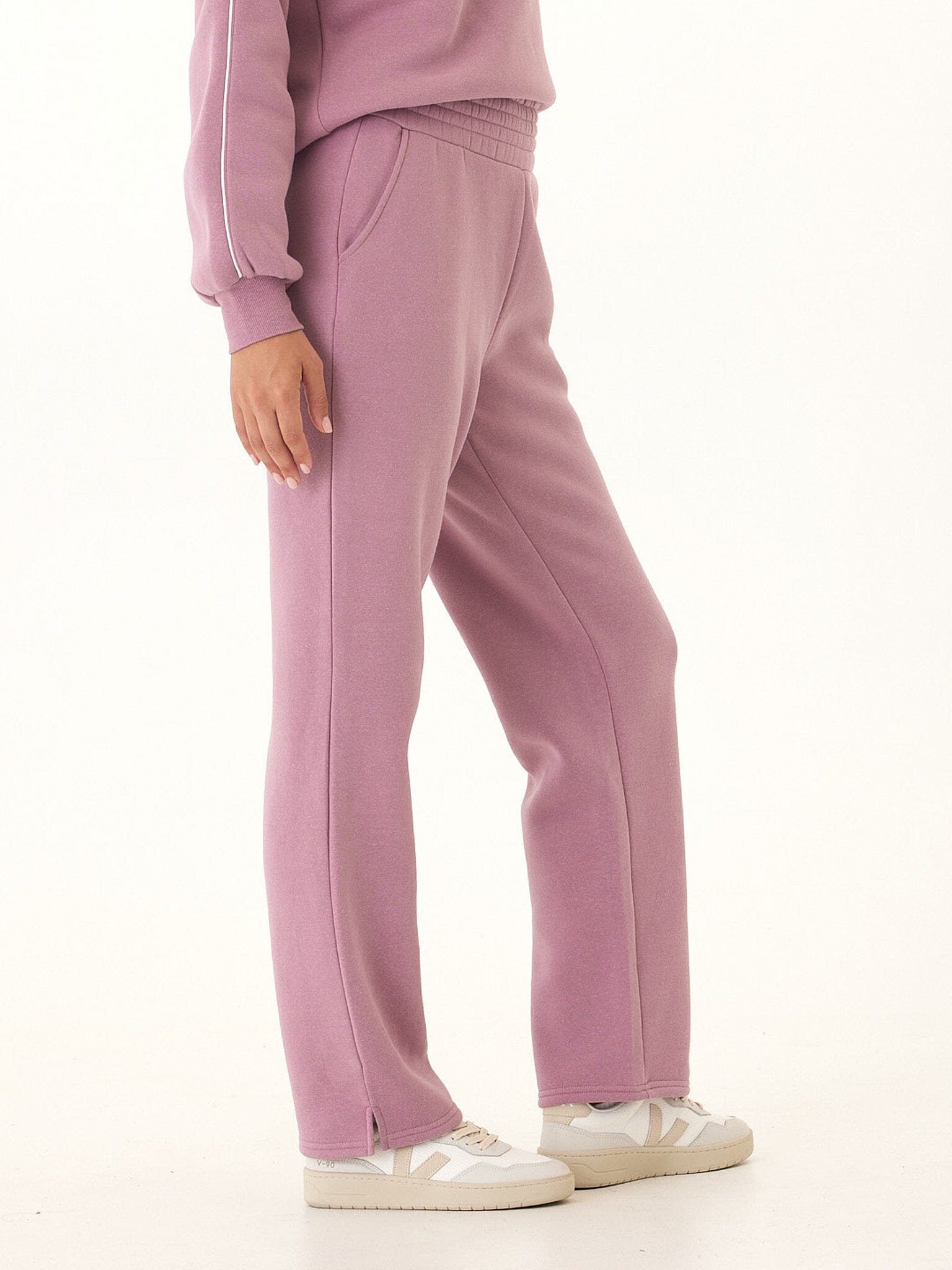 Neve Triblend Fleece Relaxed High Rise Pant in Mauve and Dusty Rose