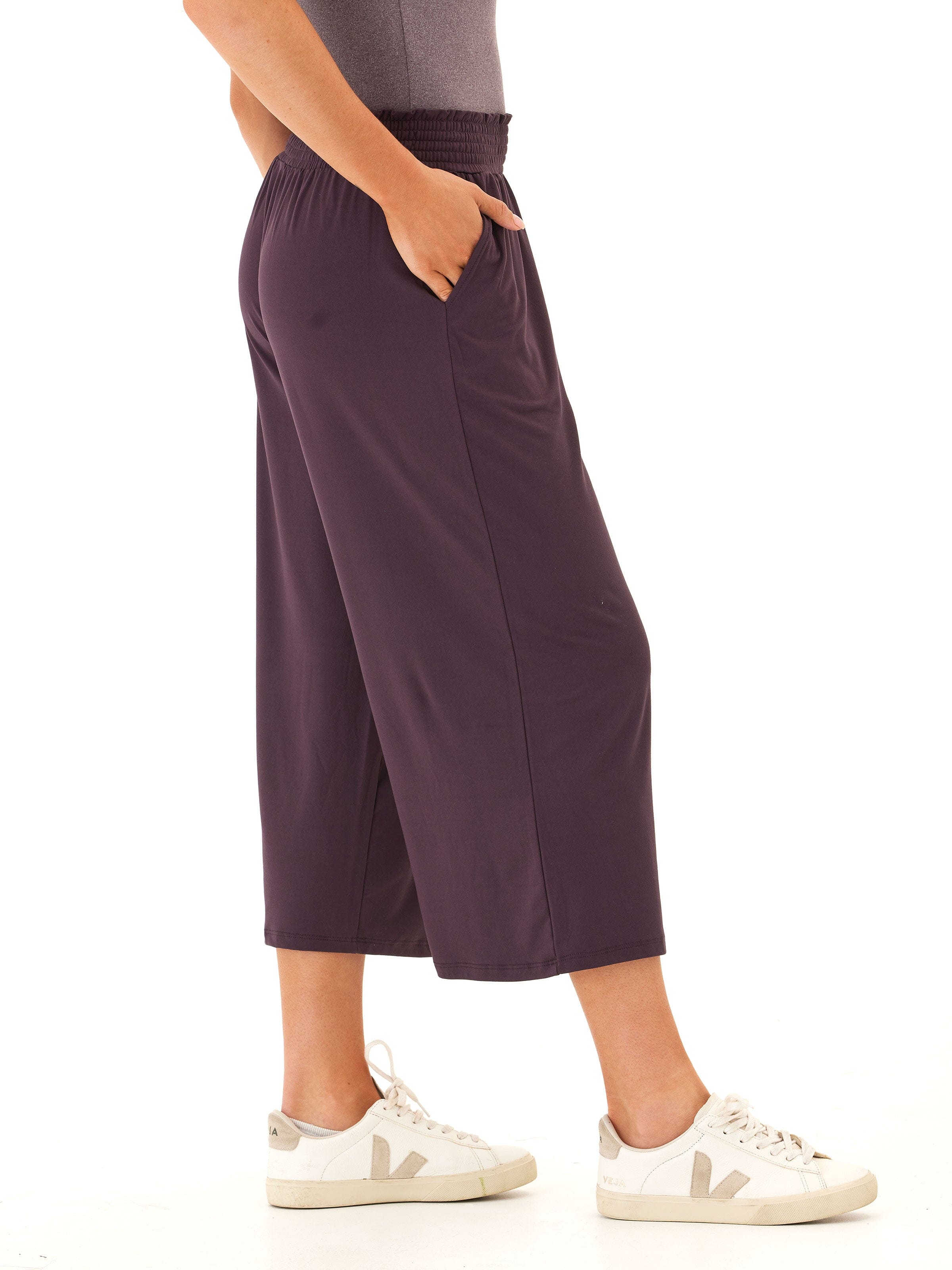 Luxe Jersey Wide Leg Capri Pants with Pockets and Stretchy Waist