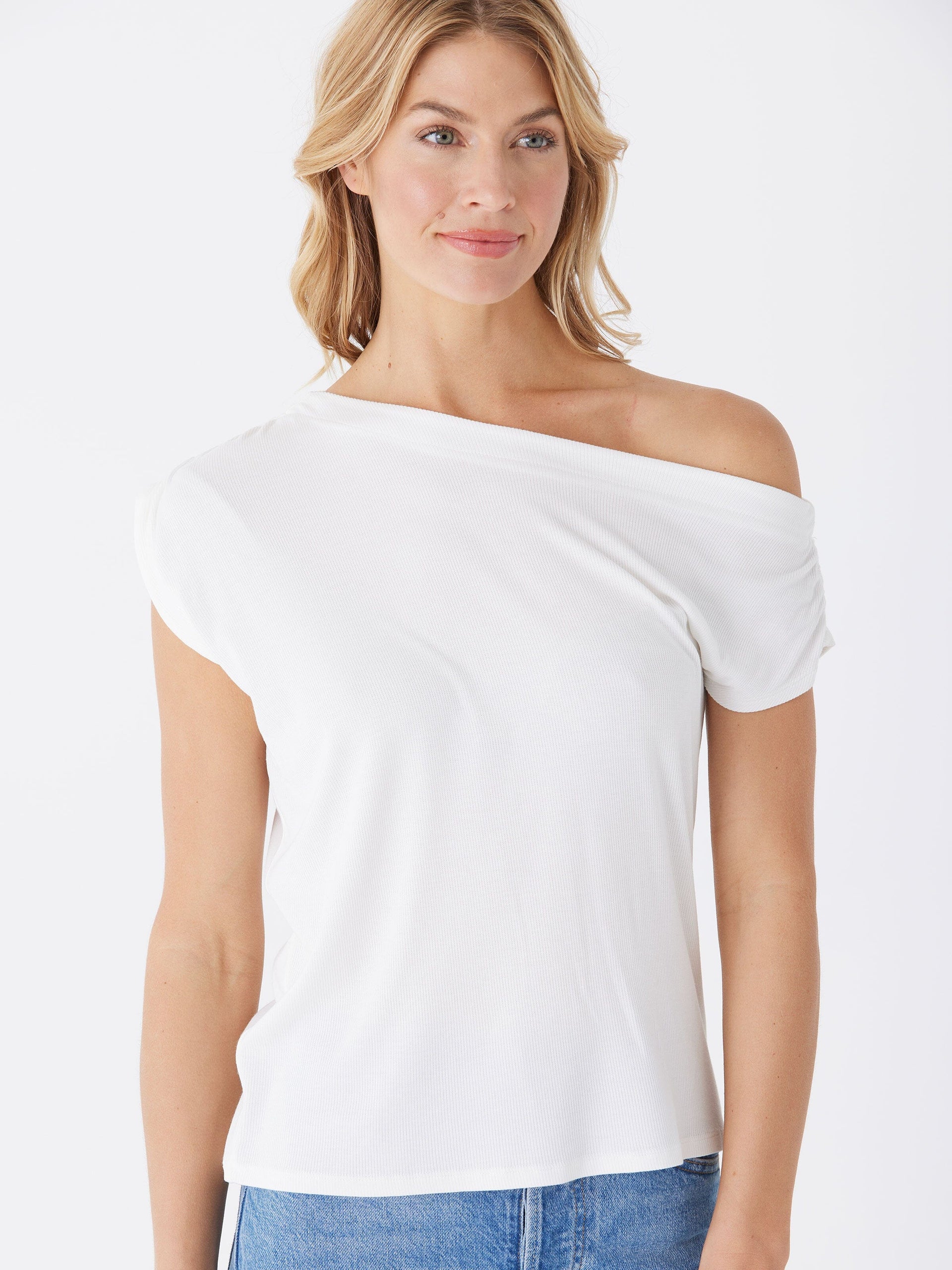 Leoni Feather Rib Short Sleeve Off-Shoulder Top in White