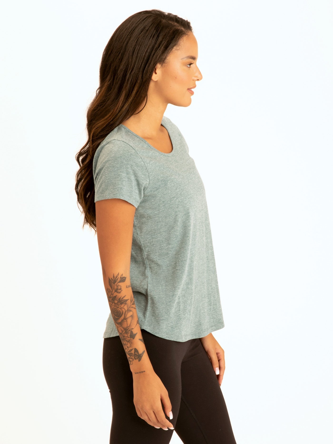 Sustainable Back Cut Out Short Sleeve Tee in Organic Cotton Blend