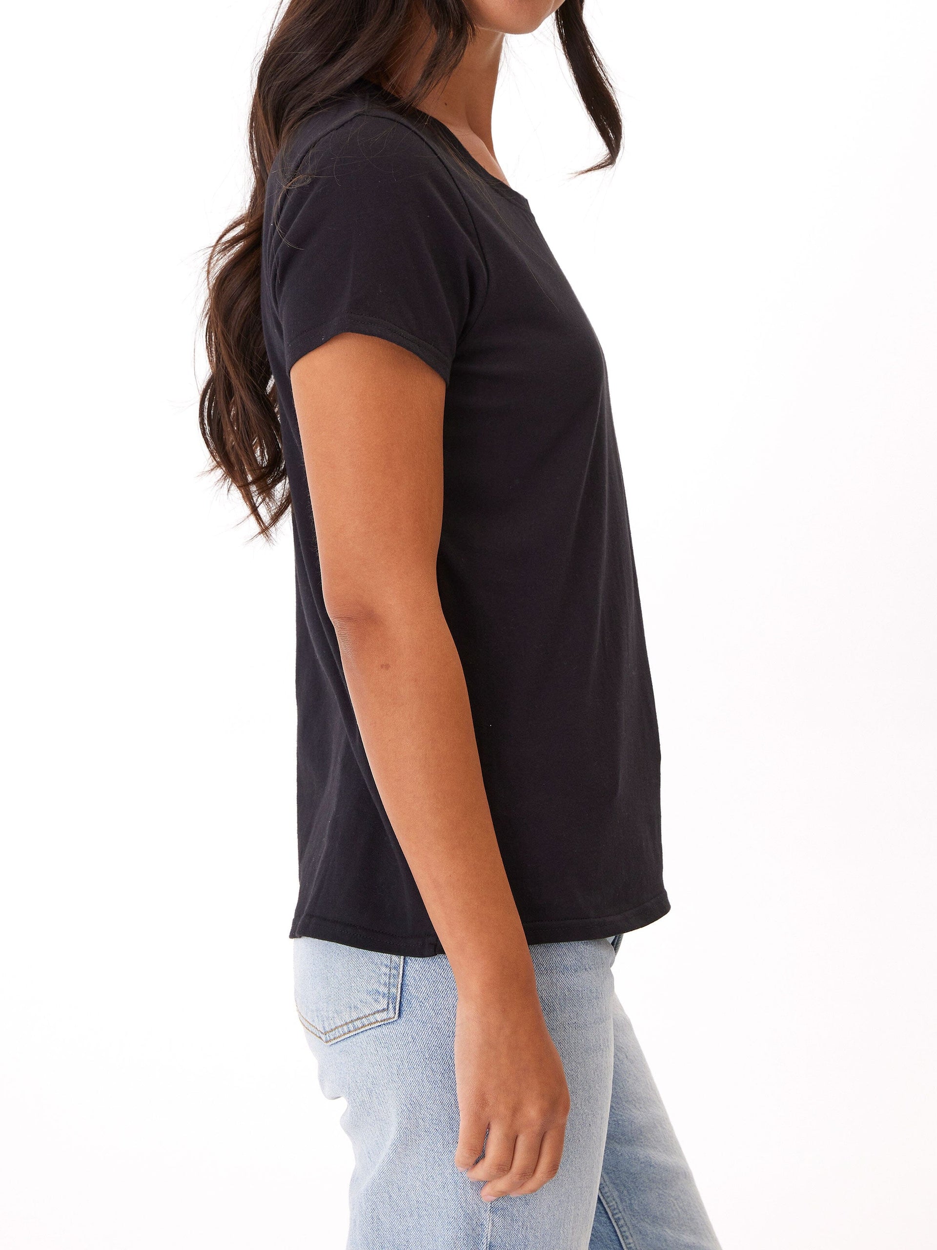 Odette Organic Cotton Crew Tee – Women’s Essential Black Staple