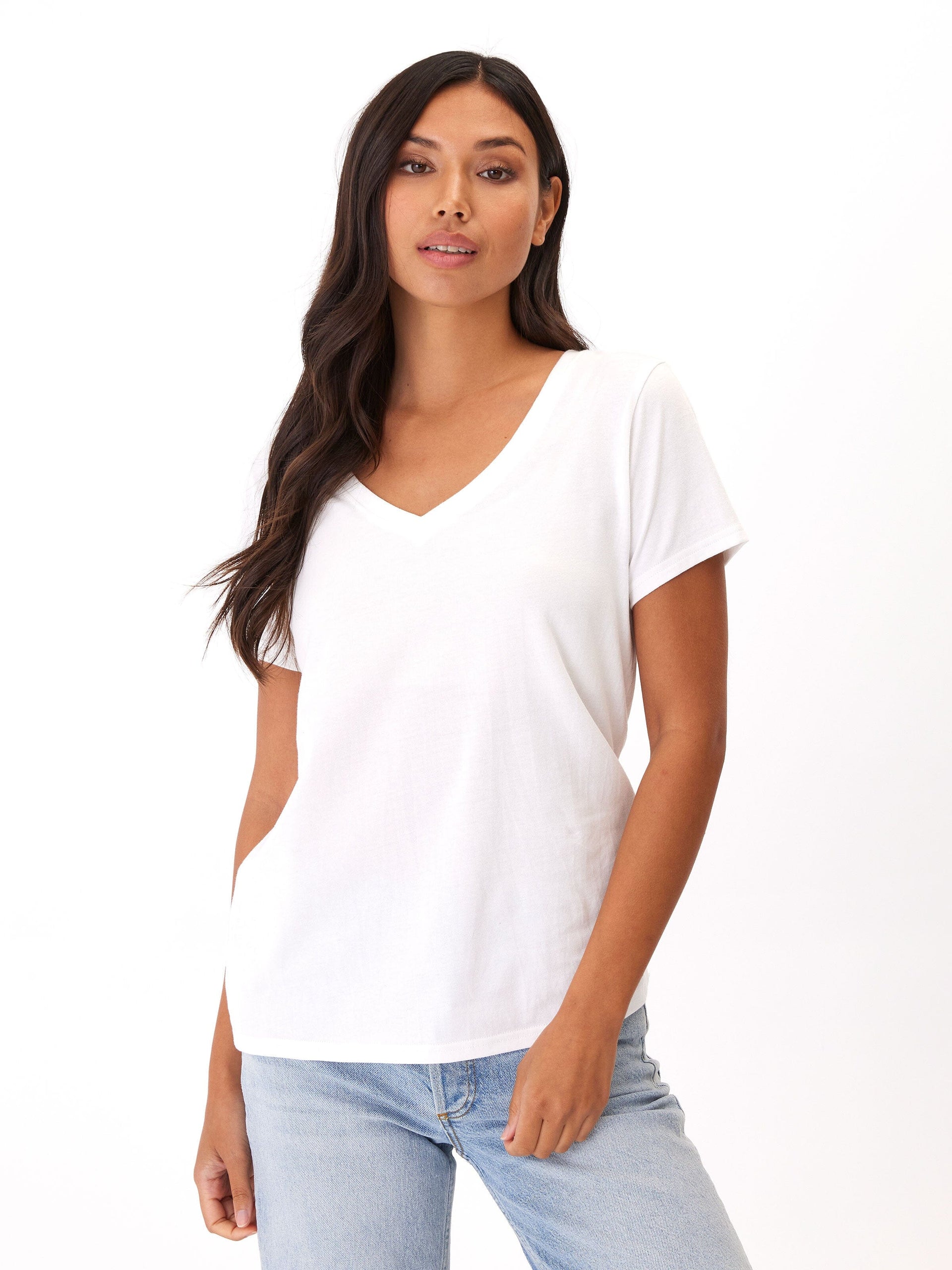 Pattie Organic Cotton V-Neck Tee in White