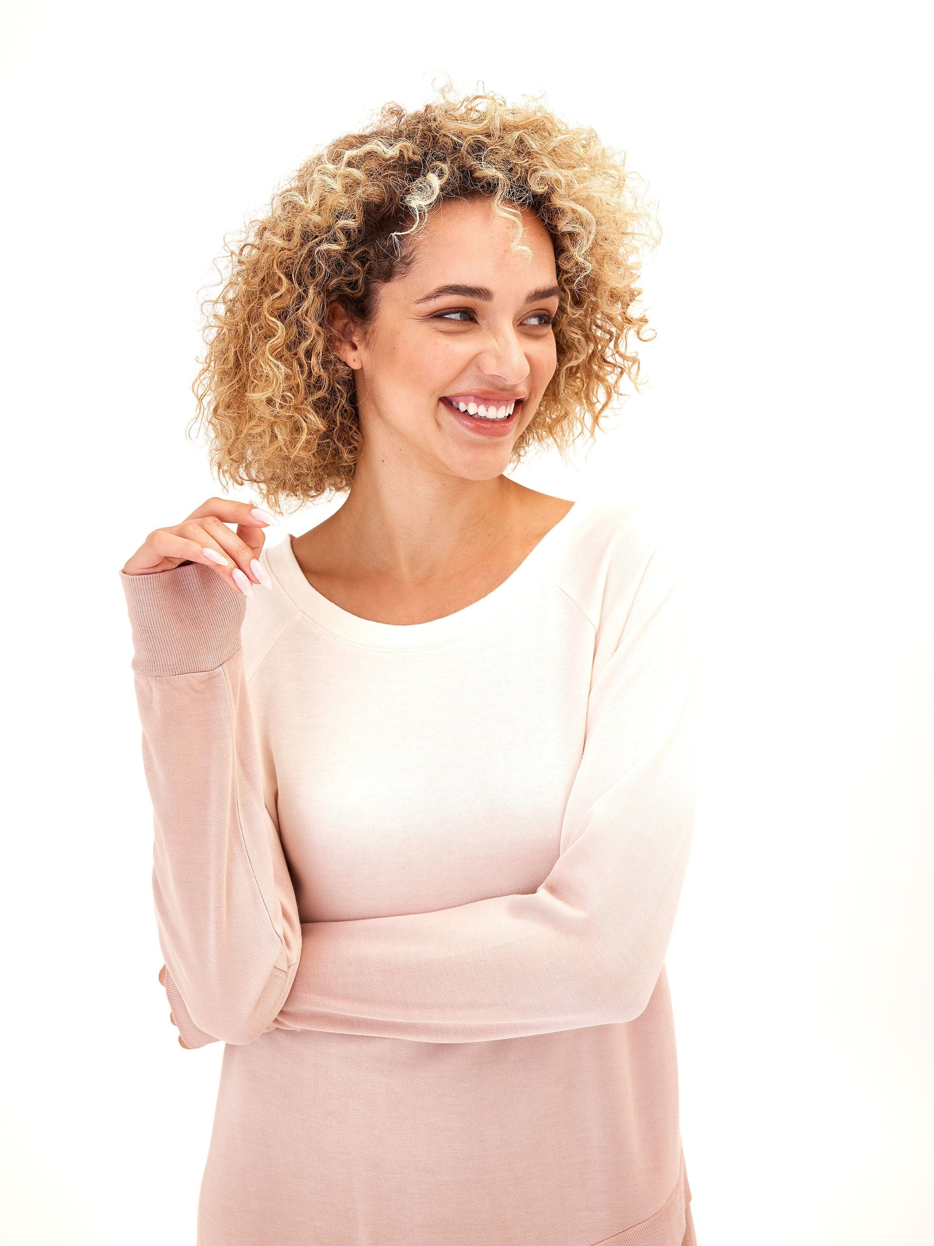 Leanna Feather Fleece Tunic – Women’s Soft Tulip-Hem Sweatshirt