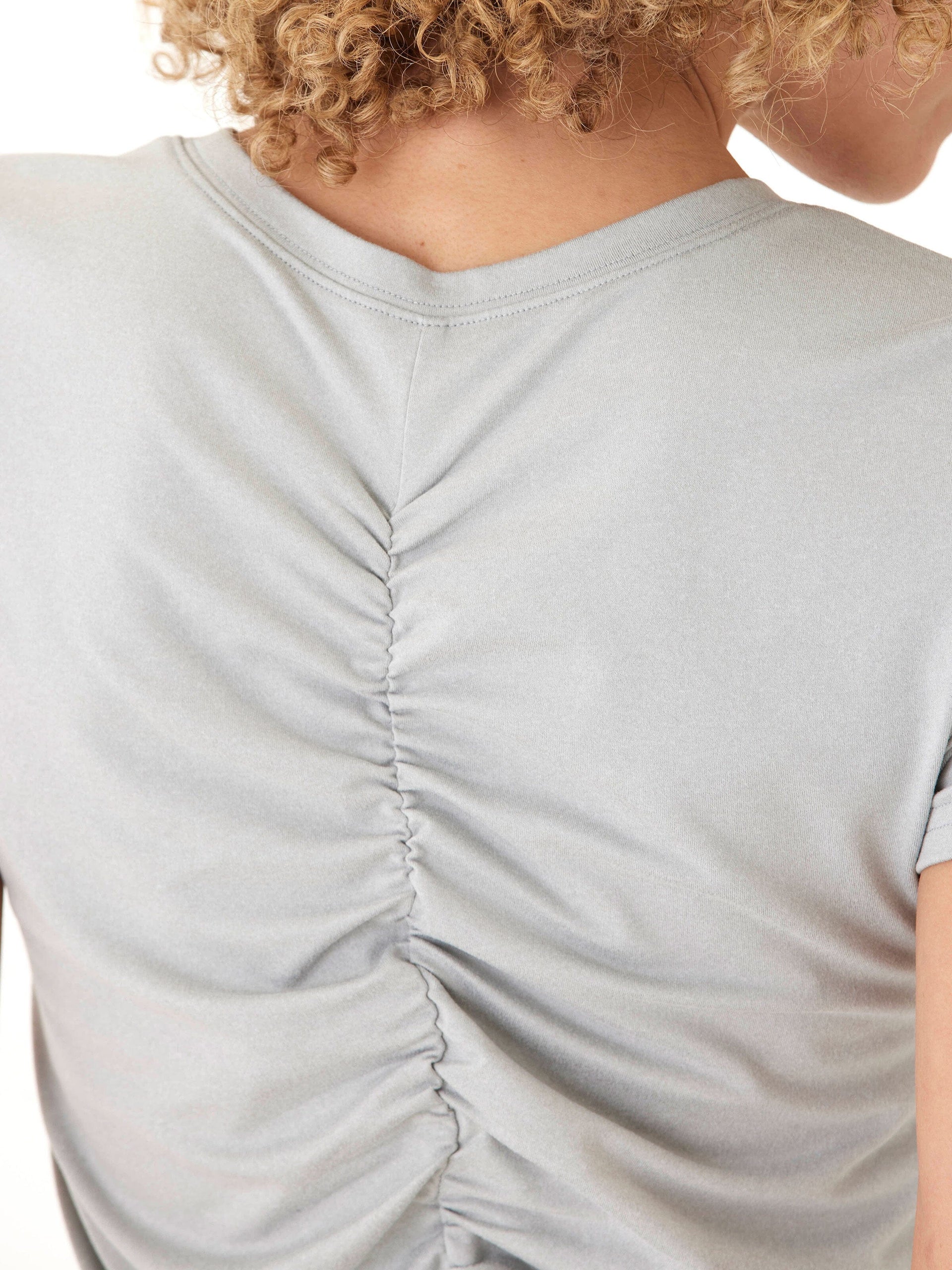 Arry Luxe Jersey Ruched Tee – Sporty Minimalist Light Grey Top