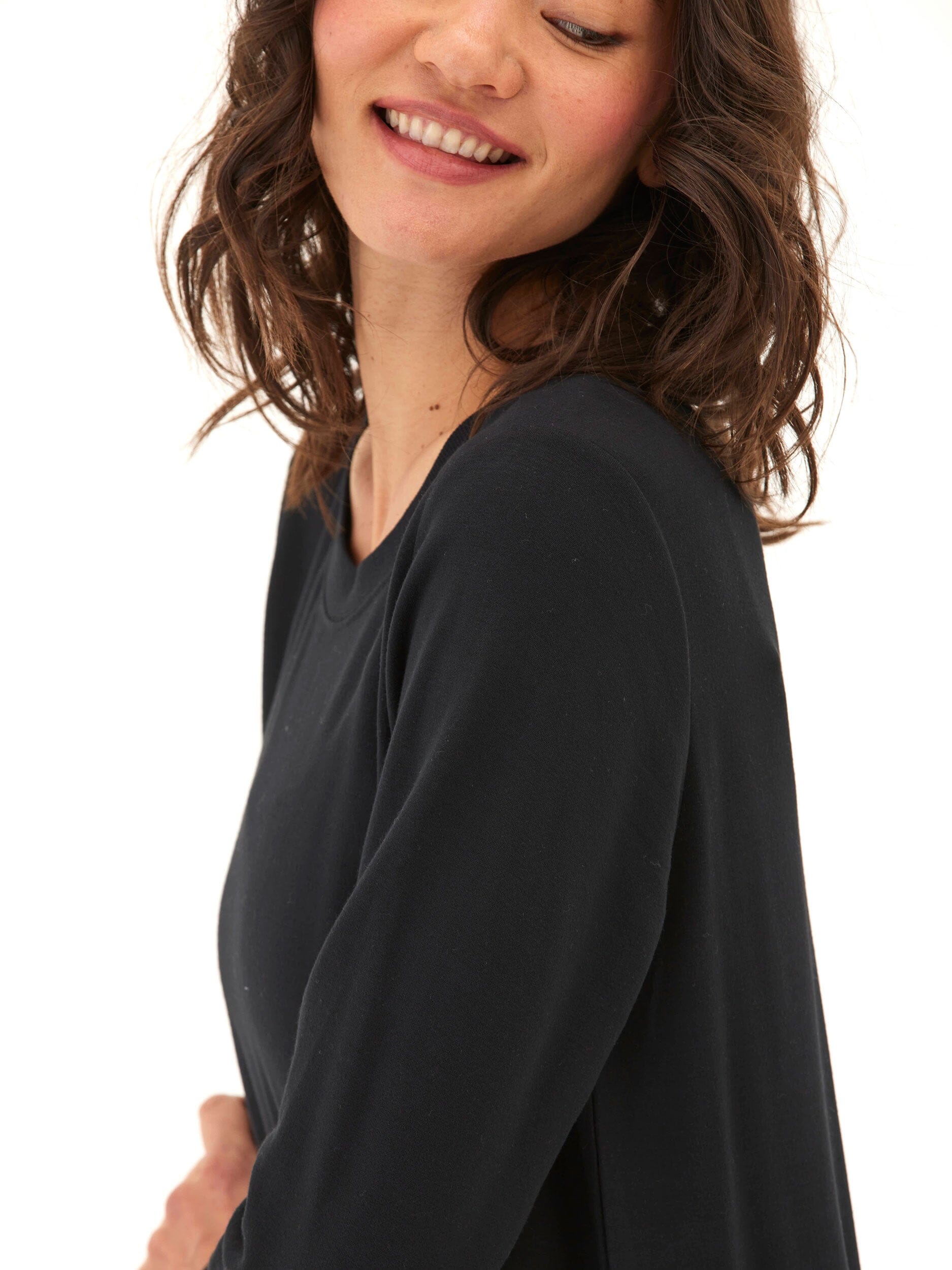 Feather Fleece Step-Hem Tunic Sweatshirt in Black