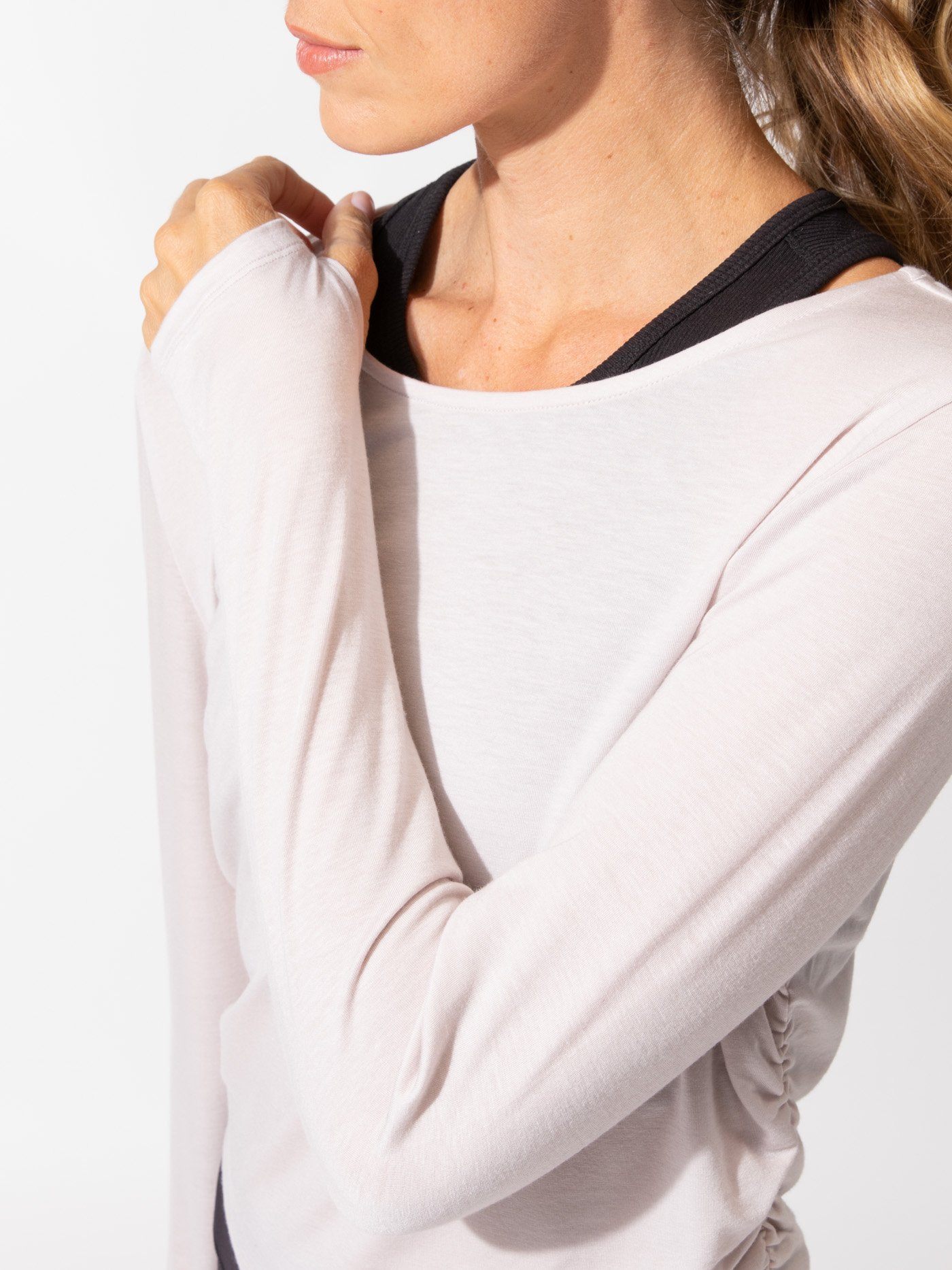Amabella Ruched Long Sleeve Crop Top with Thumbholes