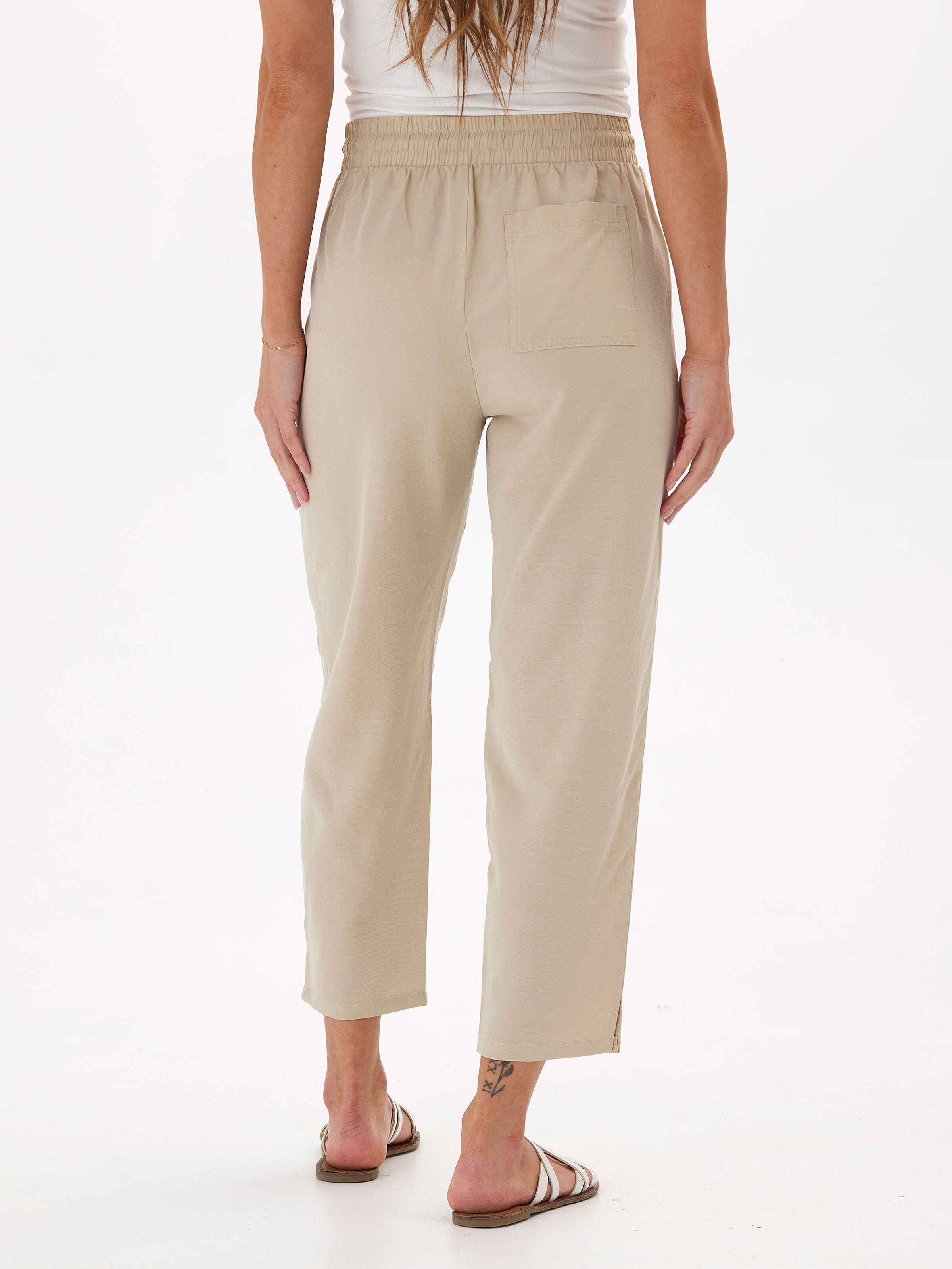 Winnie Breezy Linen Blend Cropped Pant in Beige