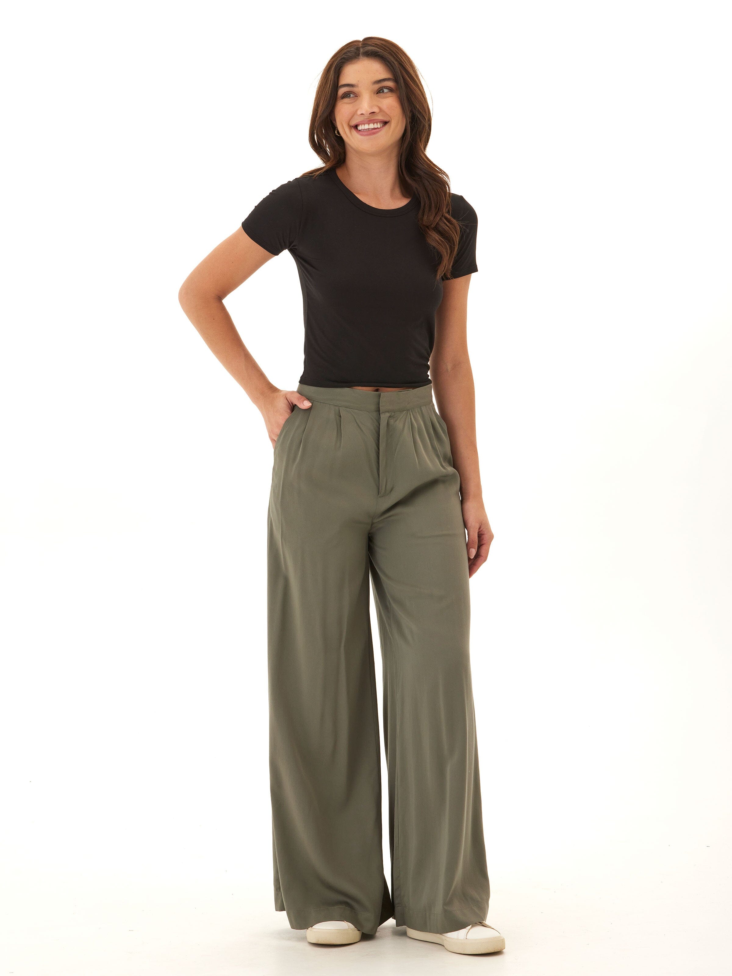 Samirah EcoVero Pleated Wide Leg Pants in Olive Green