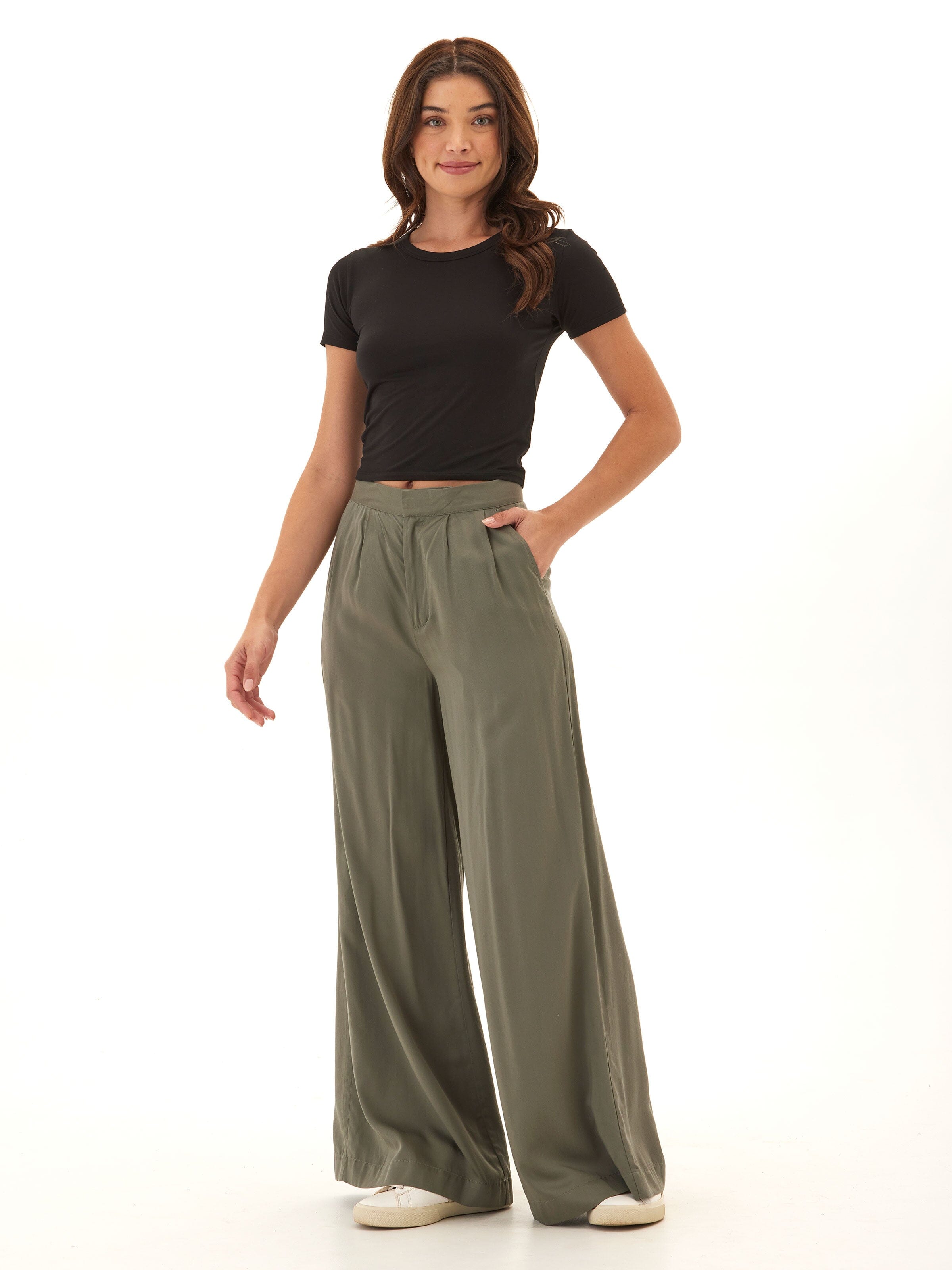 Samirah EcoVero Pleated Wide Leg Pants in Olive Green