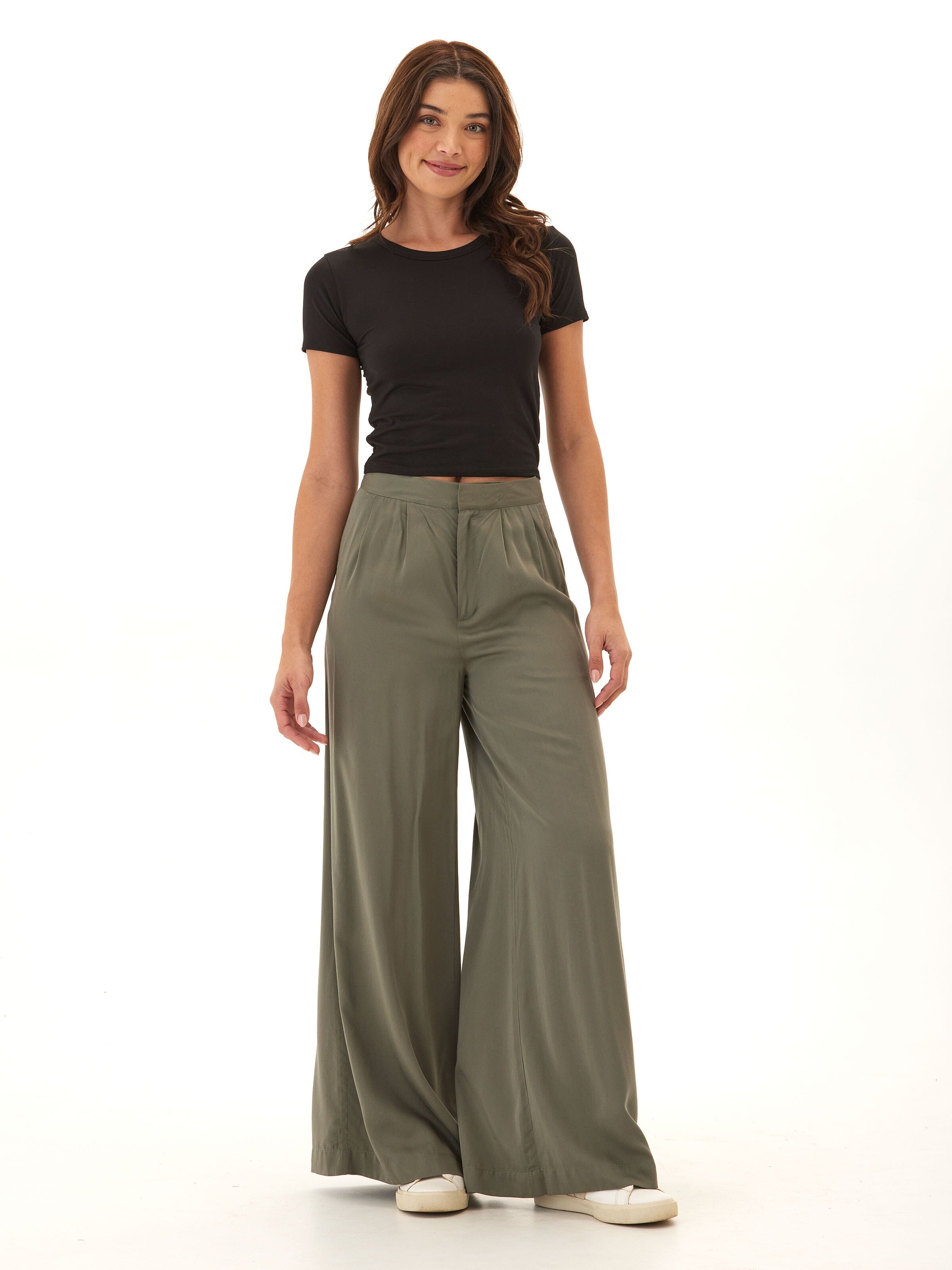 Samirah EcoVero Pleated Wide Leg Pants in Olive Green
