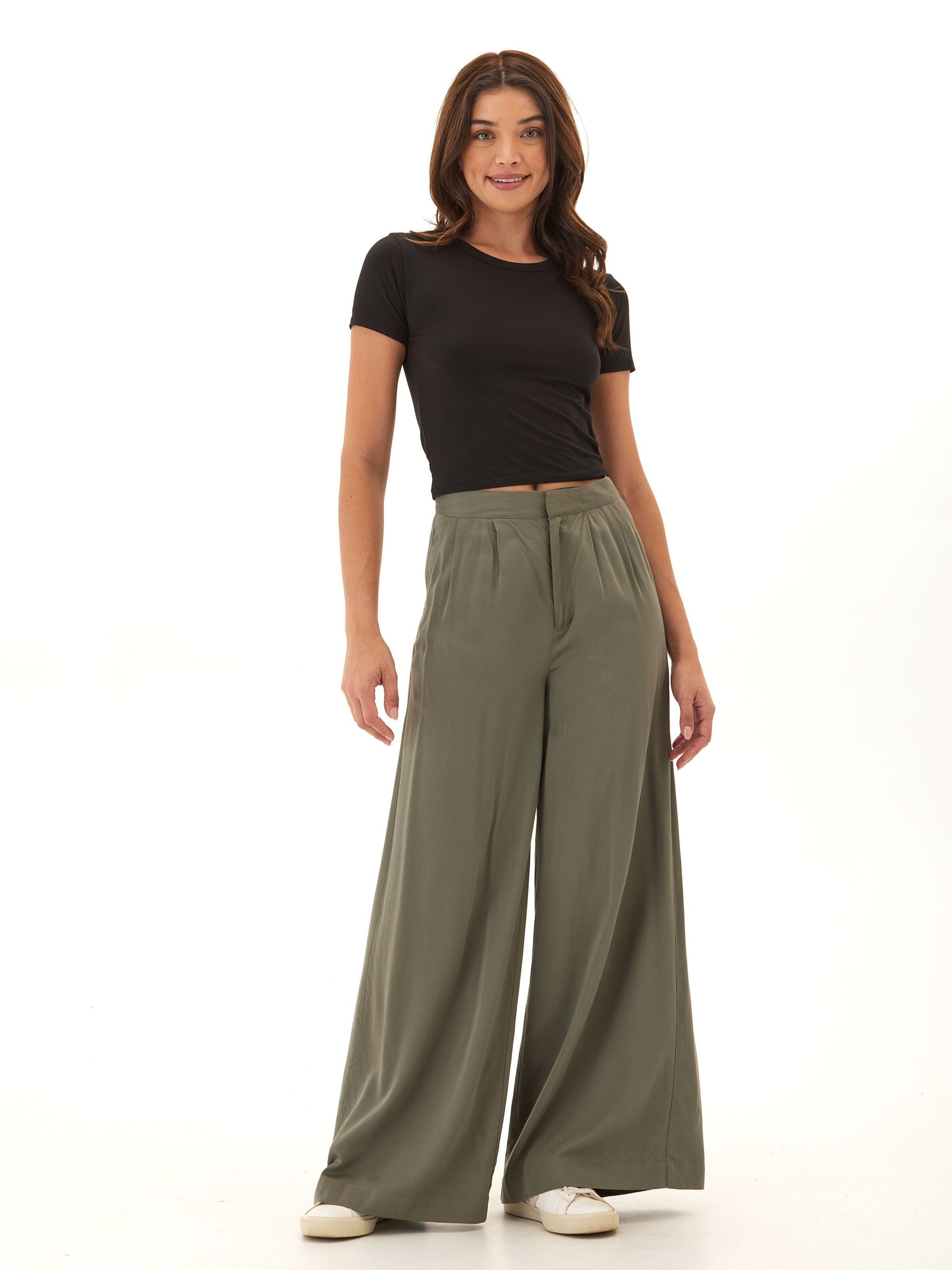 Samirah EcoVero Pleated Wide Leg Pants in Olive Green