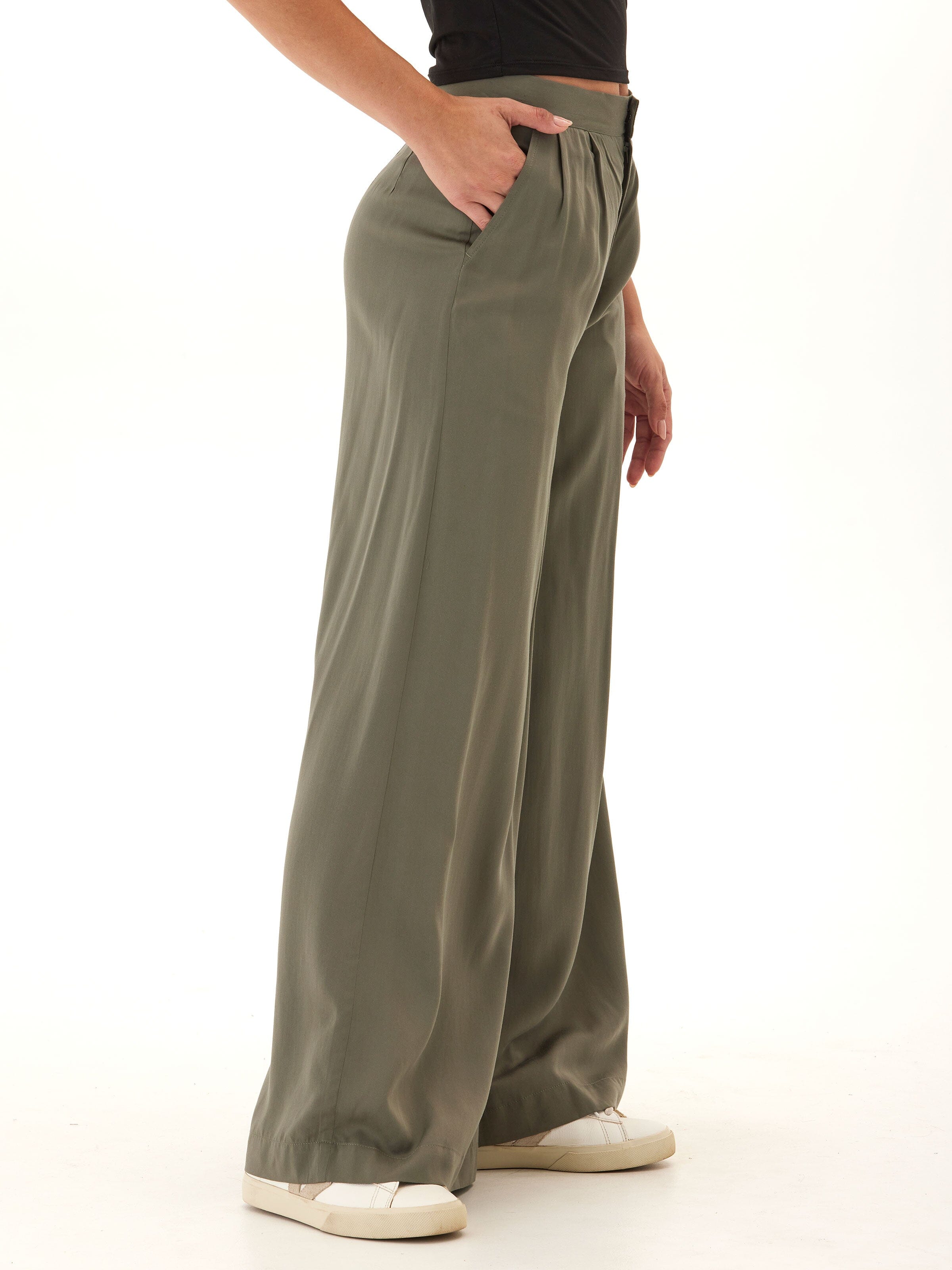 Samirah EcoVero Pleated Wide Leg Pants in Olive Green