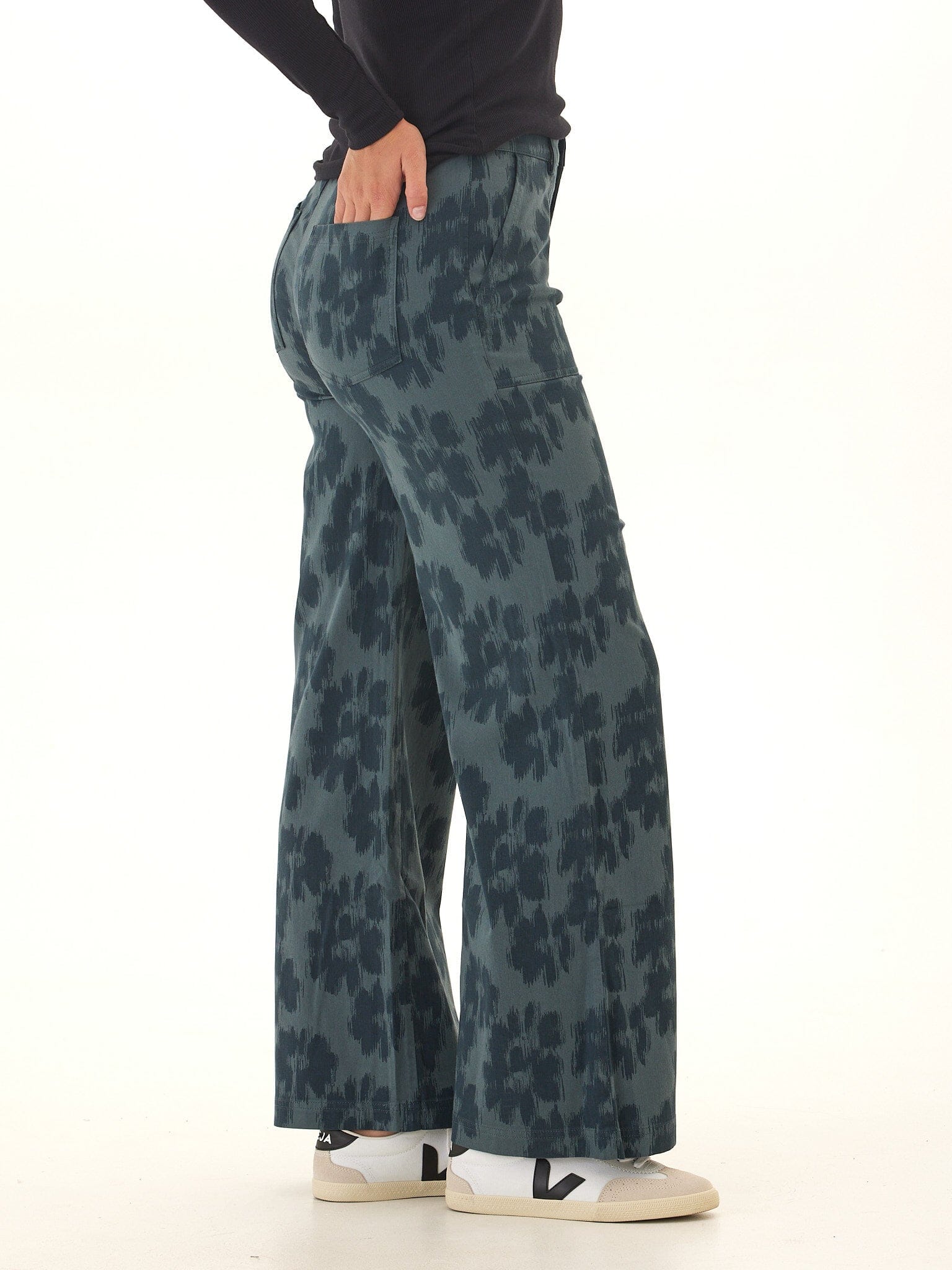 Stretch Twill Wide Leg Pant for Women in Classic Tailored Fit