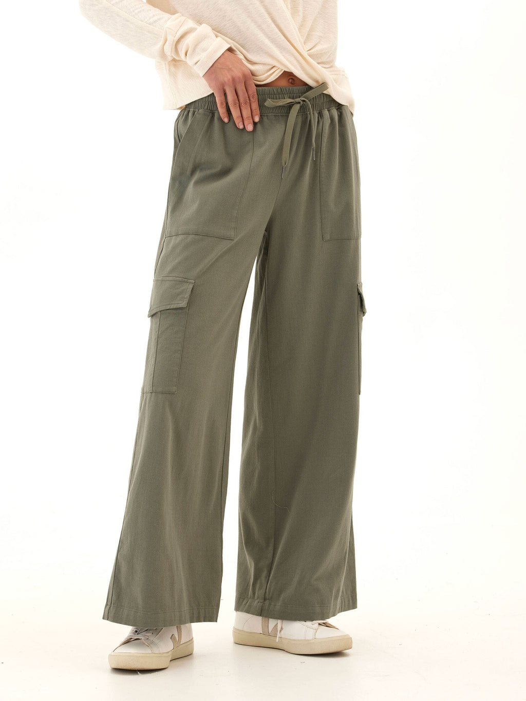 Eila Stretch Twill Wide Leg Cargo Pant in Olive Green