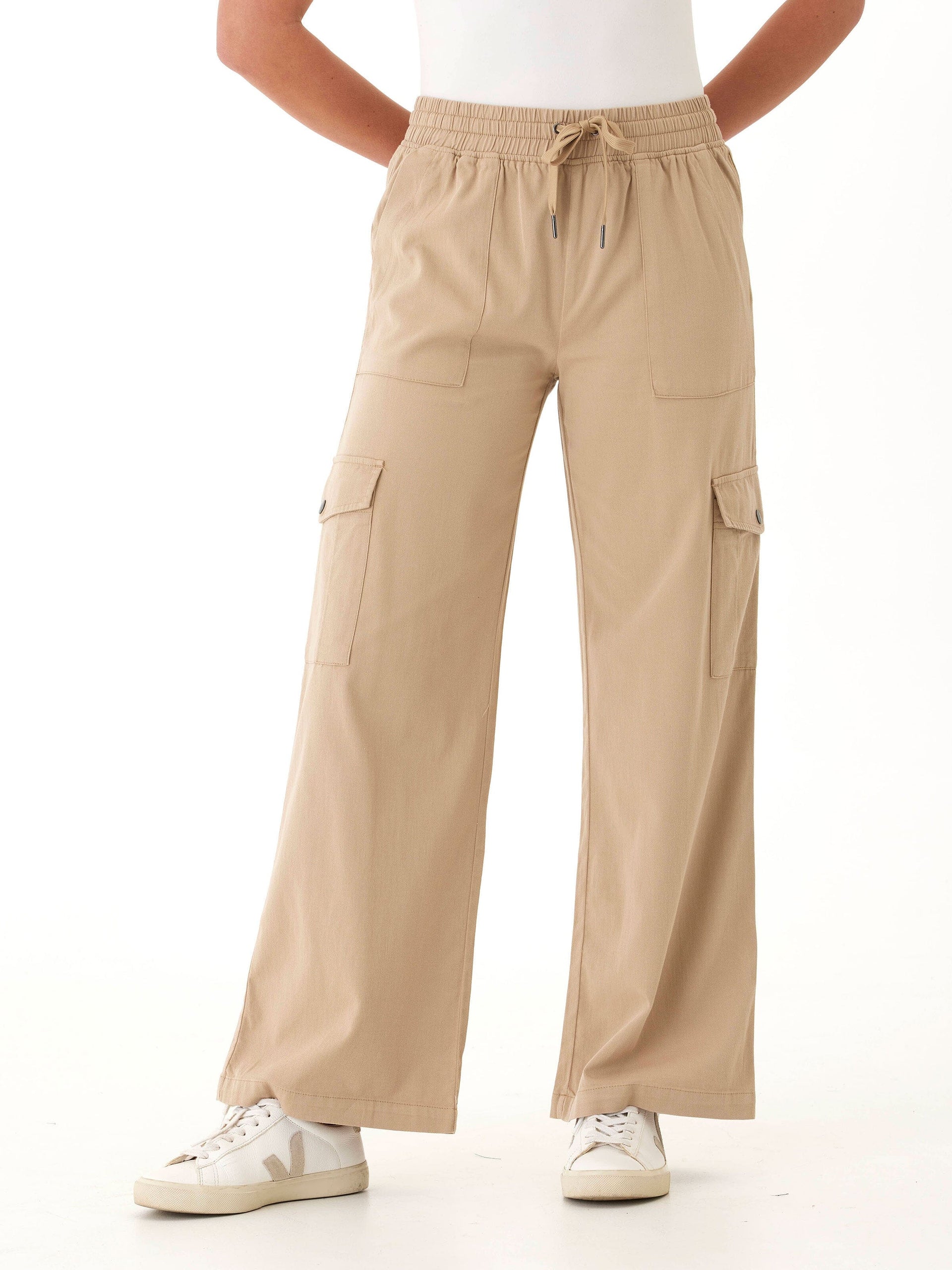 Eila Women’s Stretch Twill Wide Leg Cargo Pants in Khaki