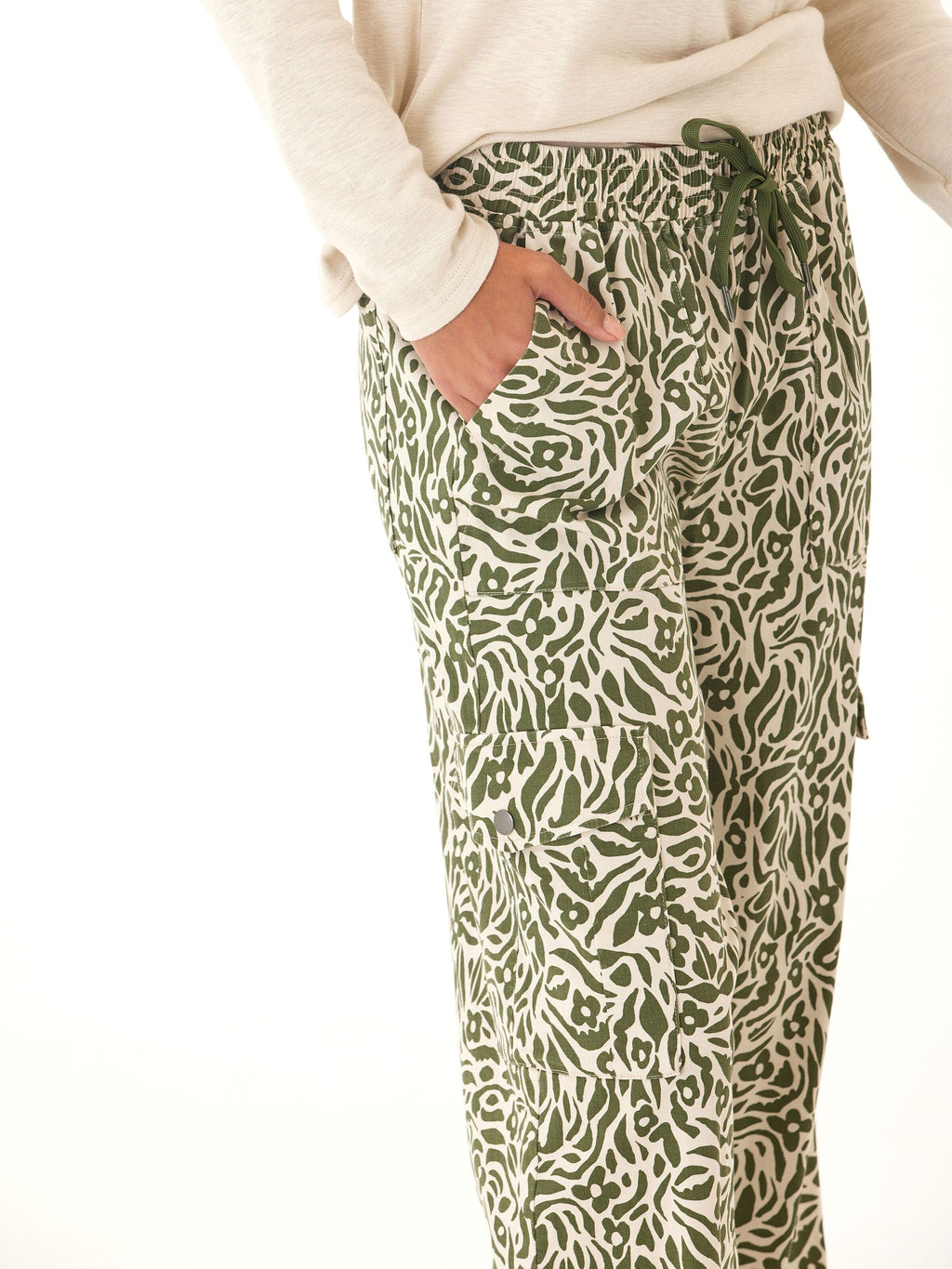 Eila Floral Print Stretch Twill Wide Leg Cargo Pant - Olive/Cream