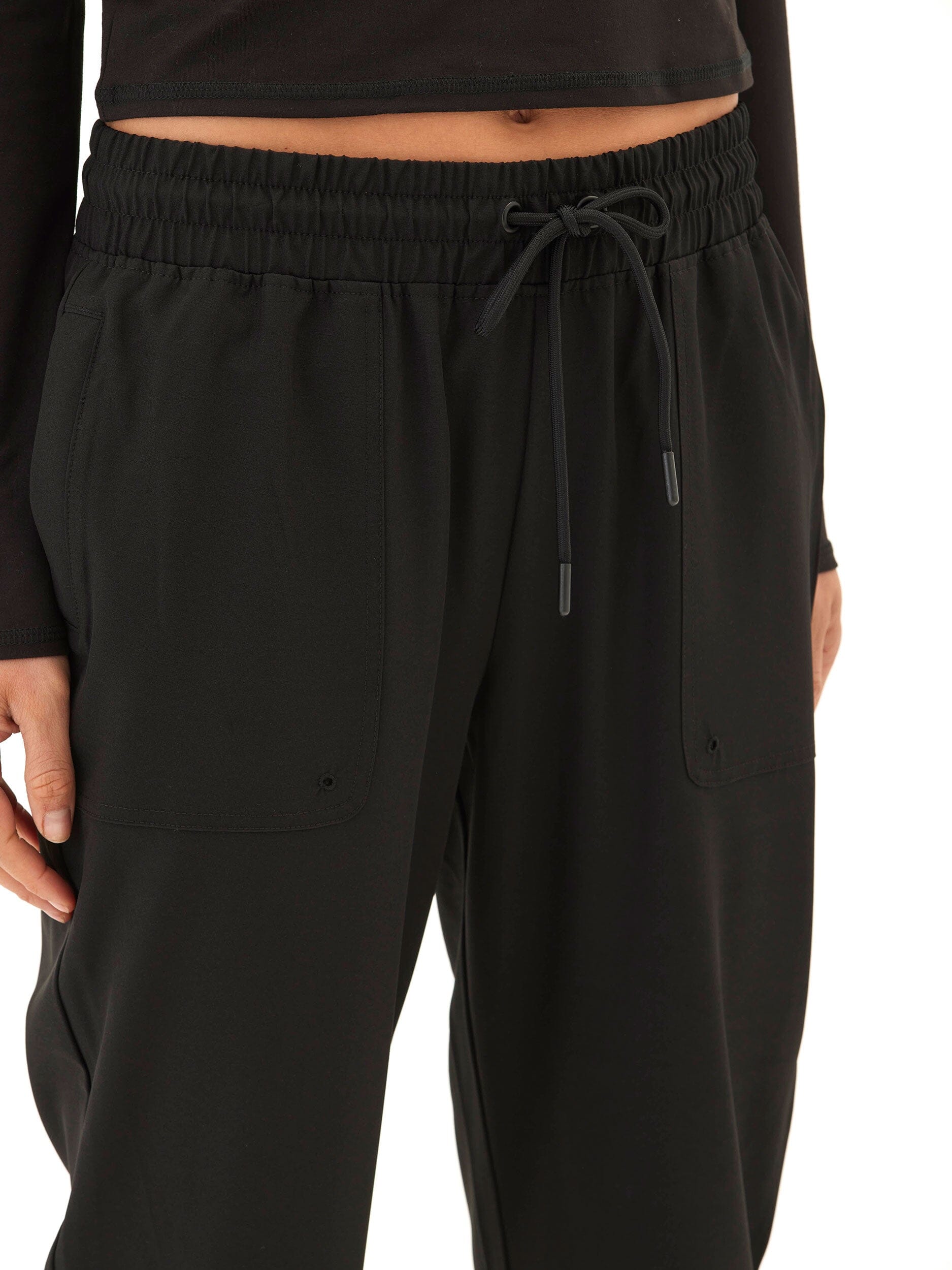 Trysha Ultrastretch Woven Jogger – Women's Mid-Rise Ankle Pants