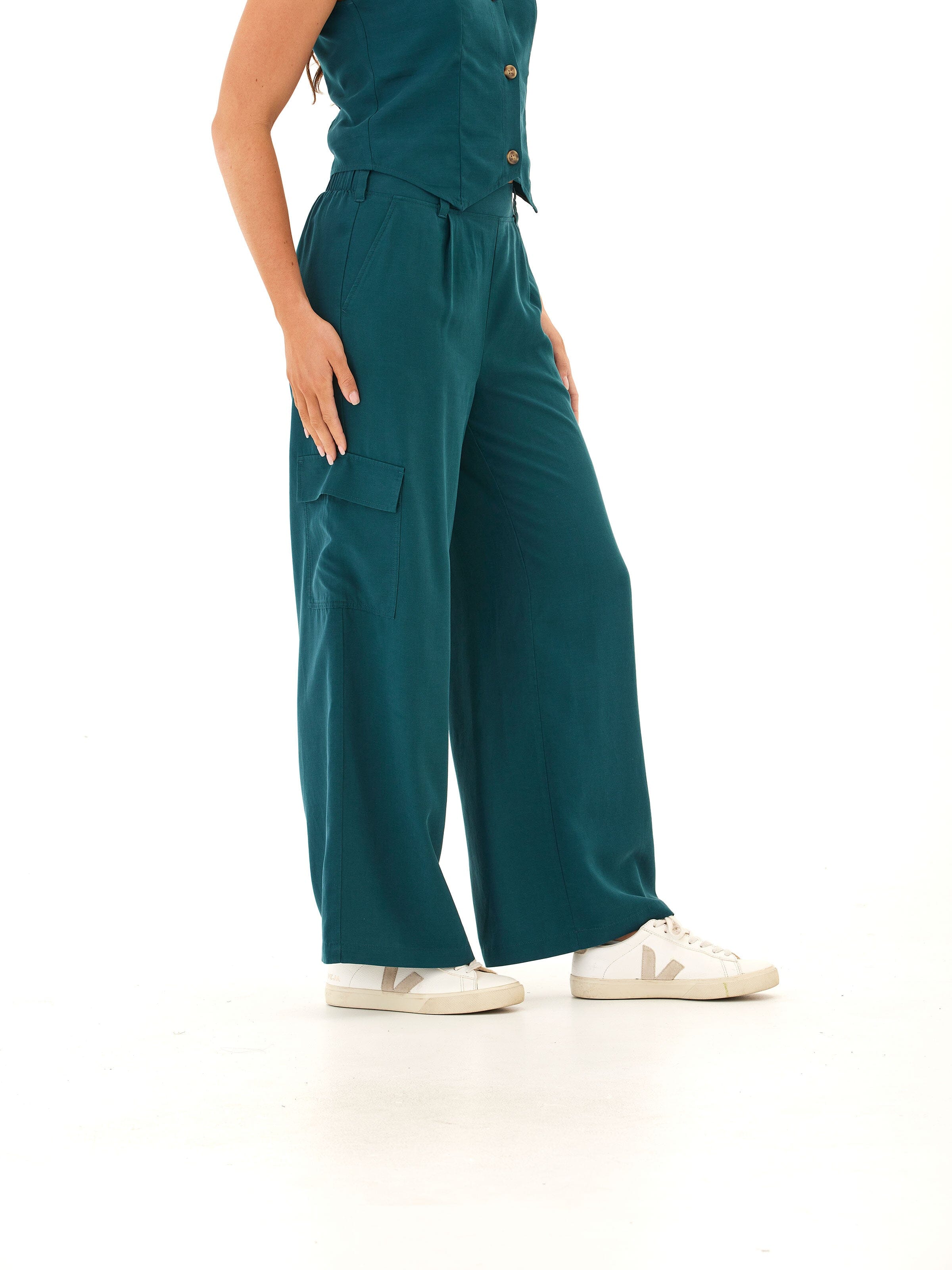 Alessandra Breezy Linen Cargo Pant – Wide-Leg Utility Trousers