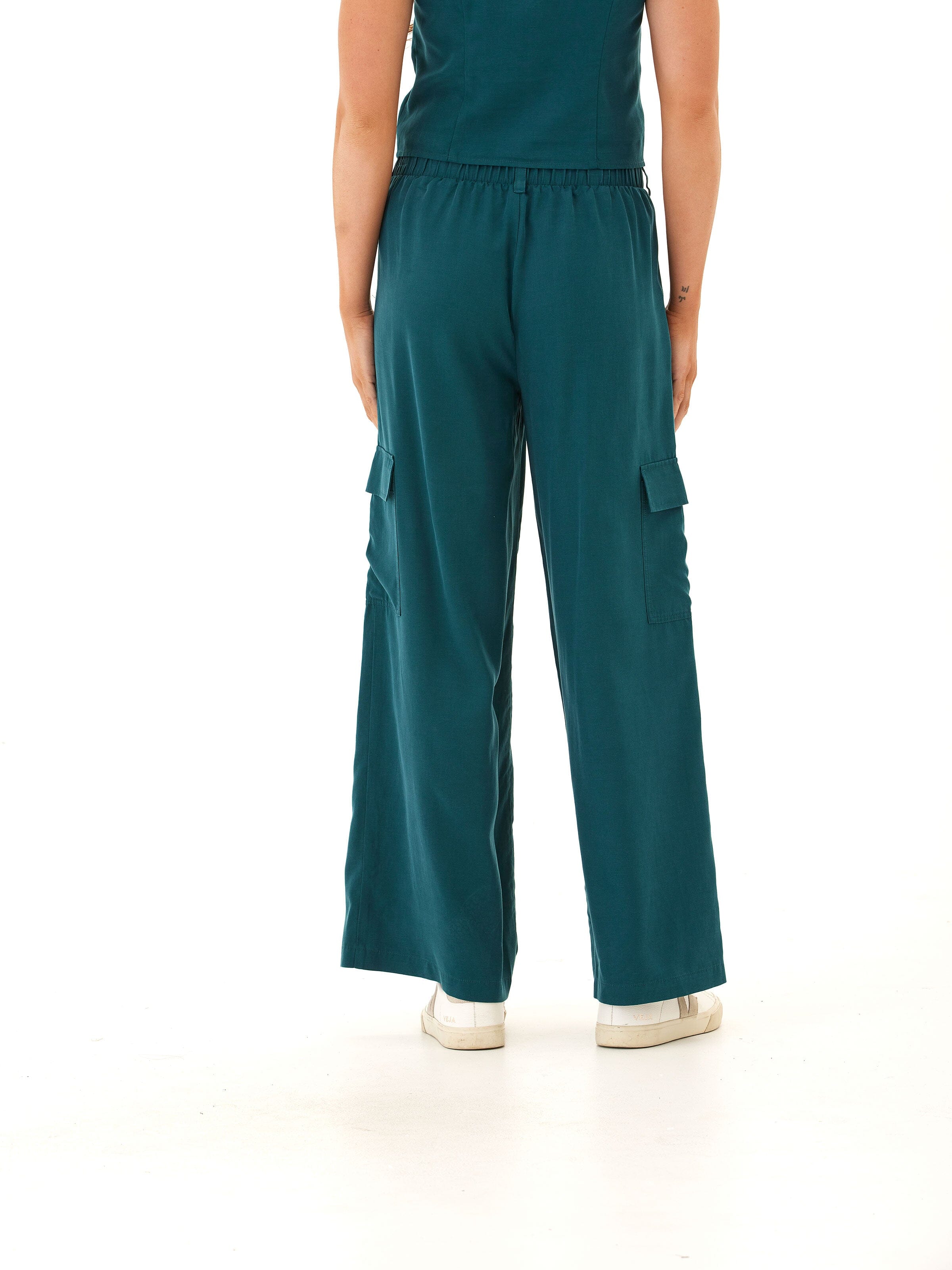 Alessandra Breezy Linen Cargo Pant – Wide-Leg Utility Trousers
