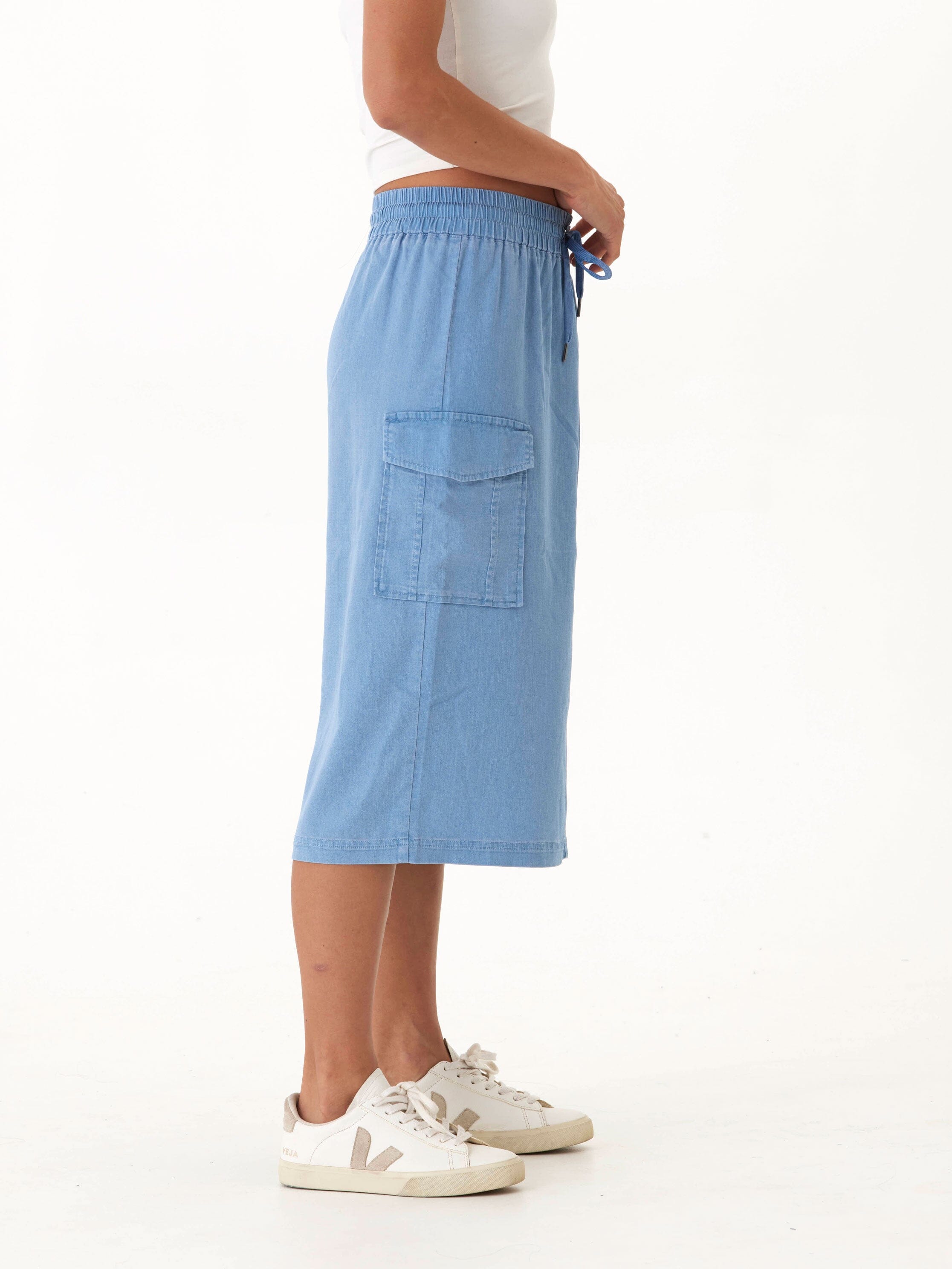 Stretch Chambray Cargo Midi Skirt in Light Blue