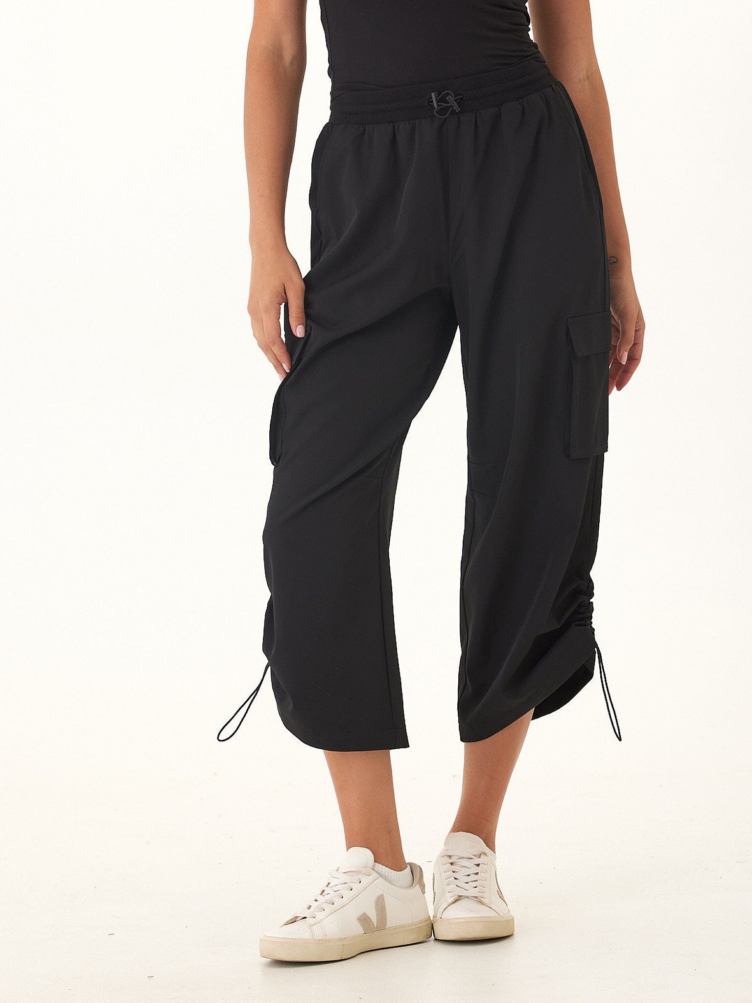 Sanya Performance 2-Way Stretch Barrel Pant in Black