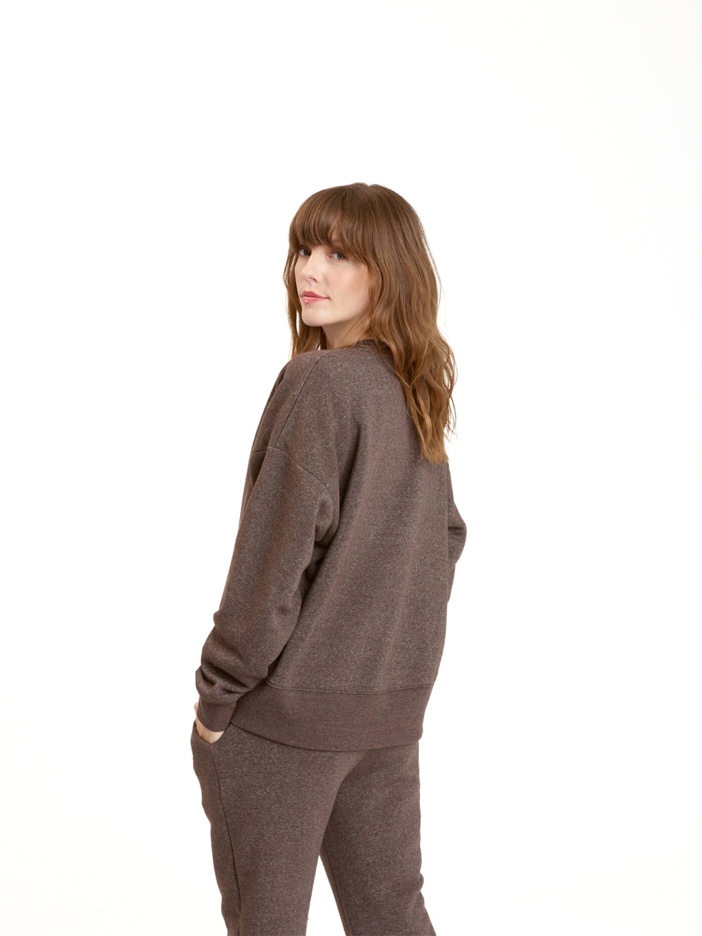 Naia Triblend Fleece Crop Pullover in Brown