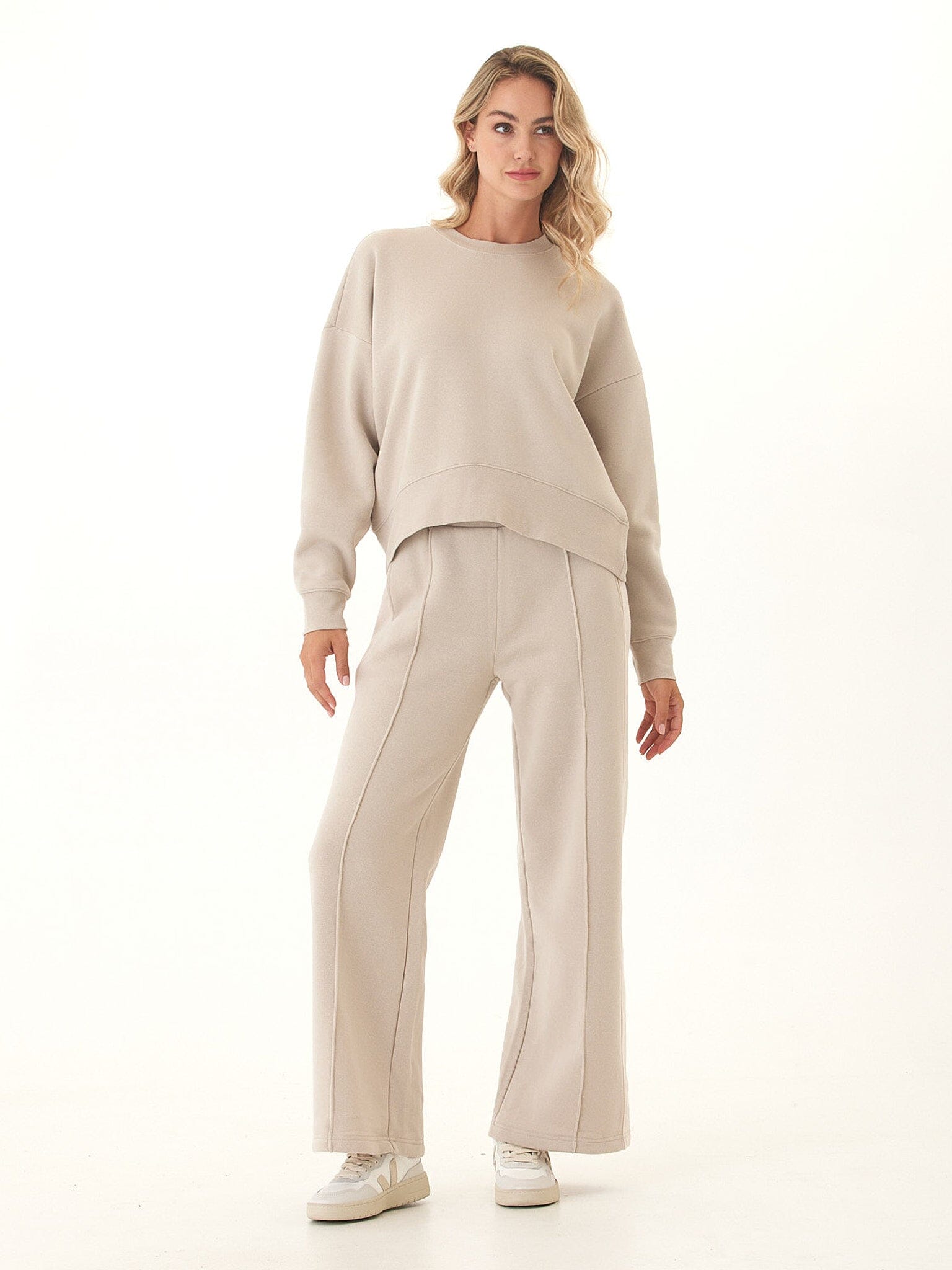 Naia Triblend Fleece Crop Pullover in Beige for Women