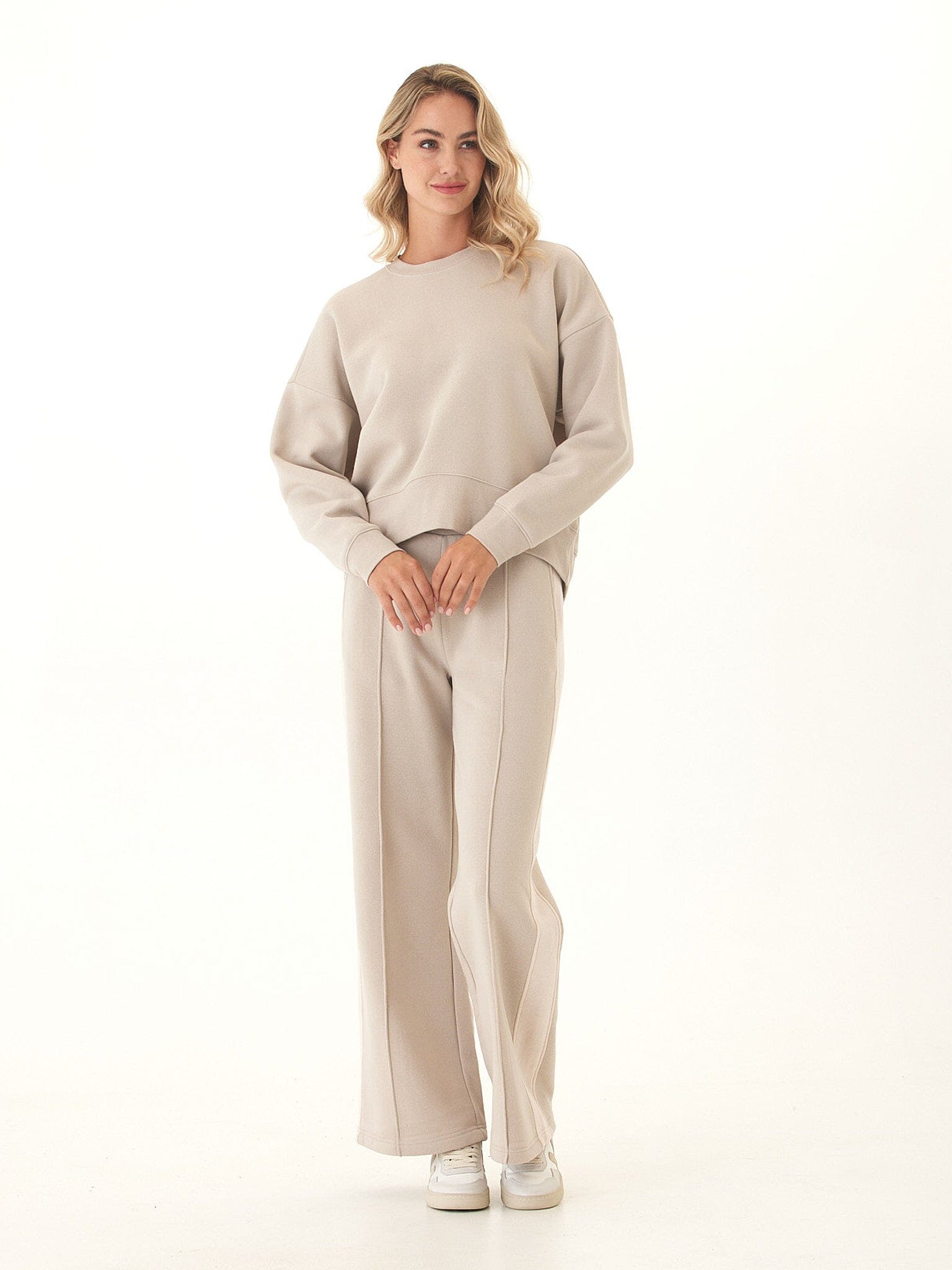 Naia Triblend Fleece Crop Pullover in Beige for Women