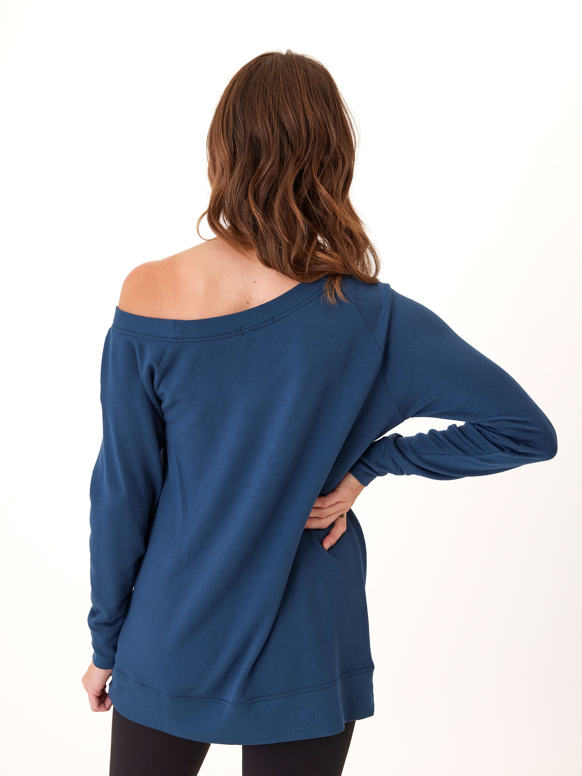Ohara Feather Fleece Off-Shoulder Sweatshirt in Blue